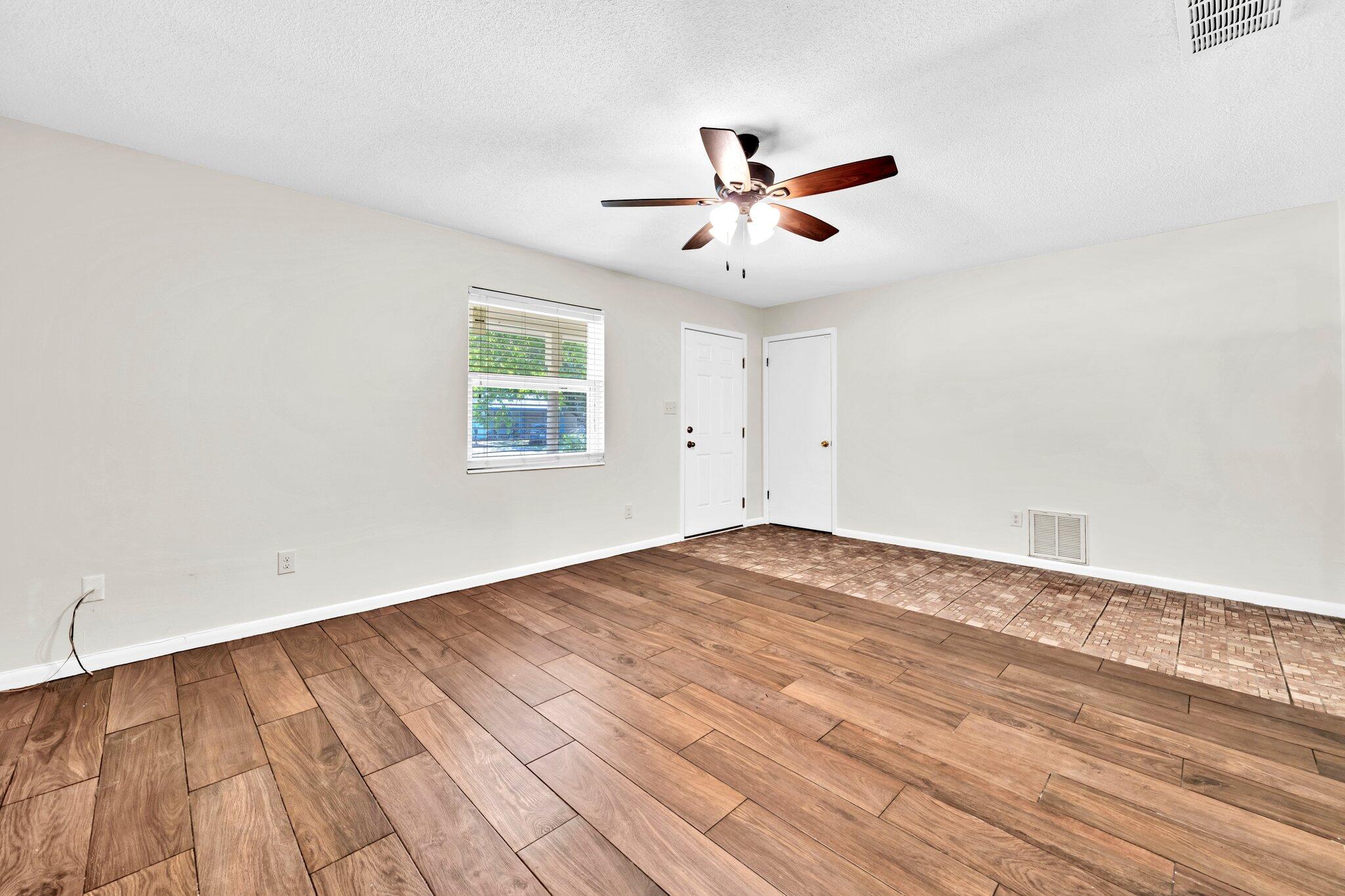 MIRAMAR ESTATES 4TH ADDN - Residential