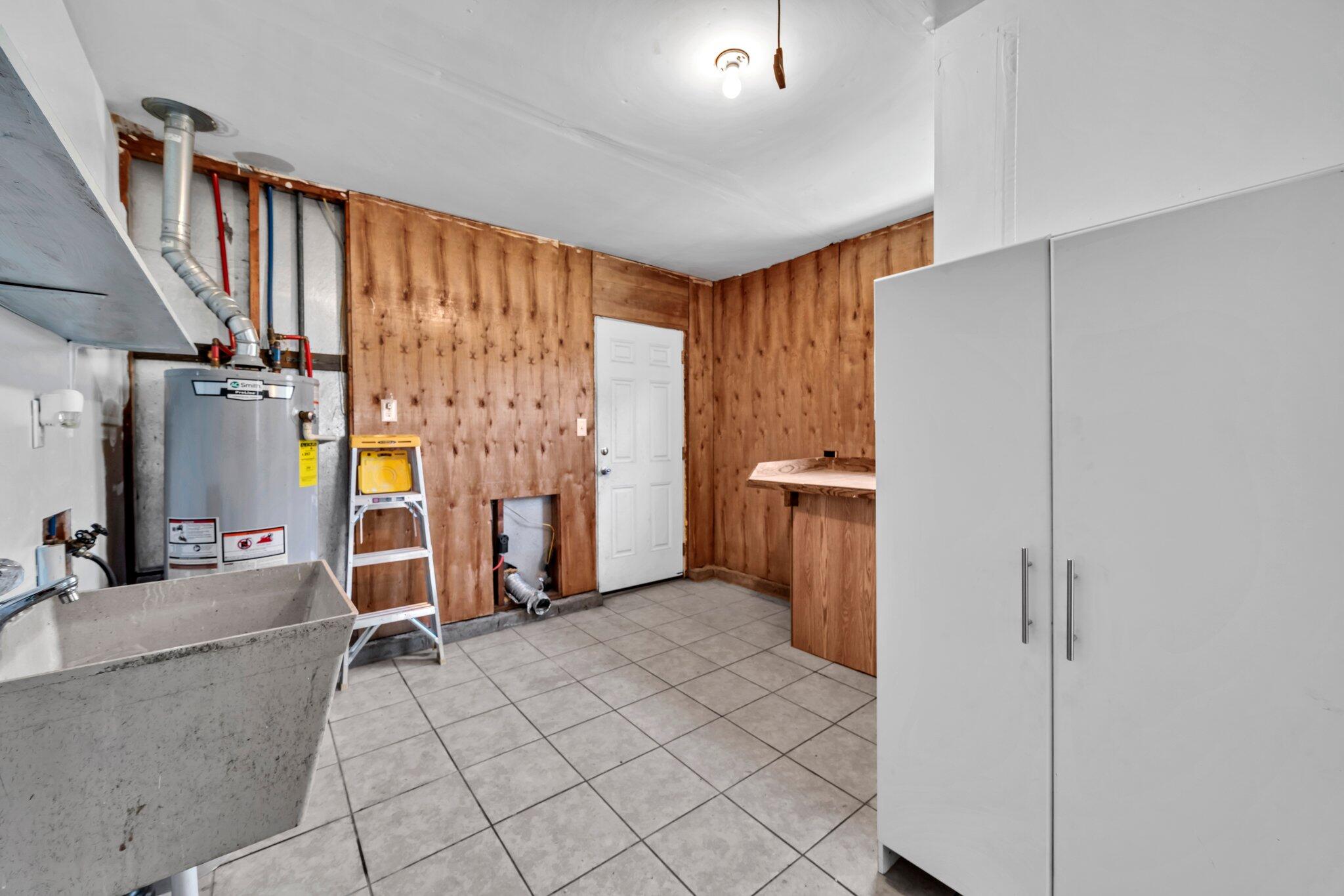 MIRAMAR ESTATES 4TH ADDN - Residential
