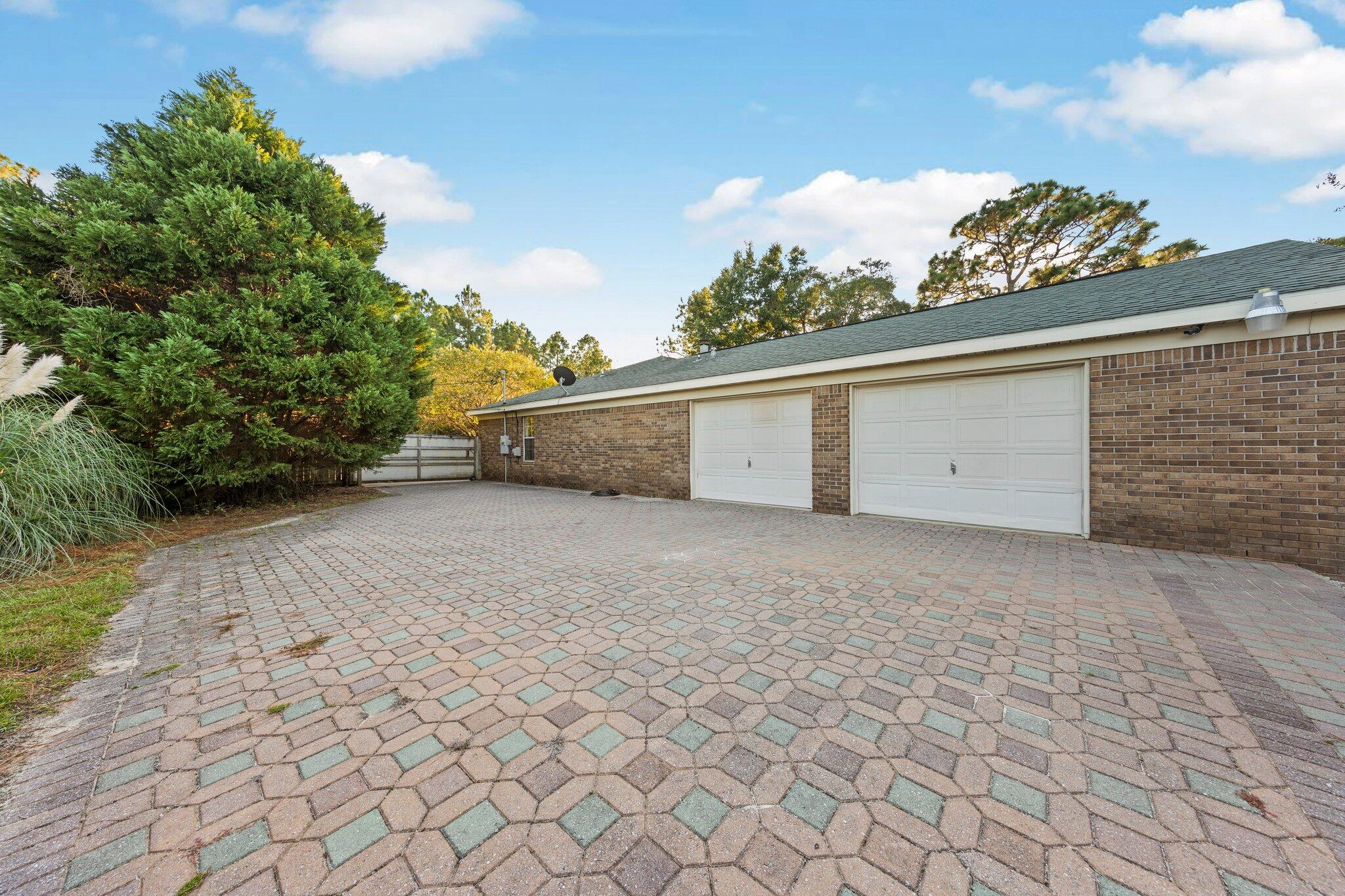 NAVARRE S/D 2ND ADDN - Residential