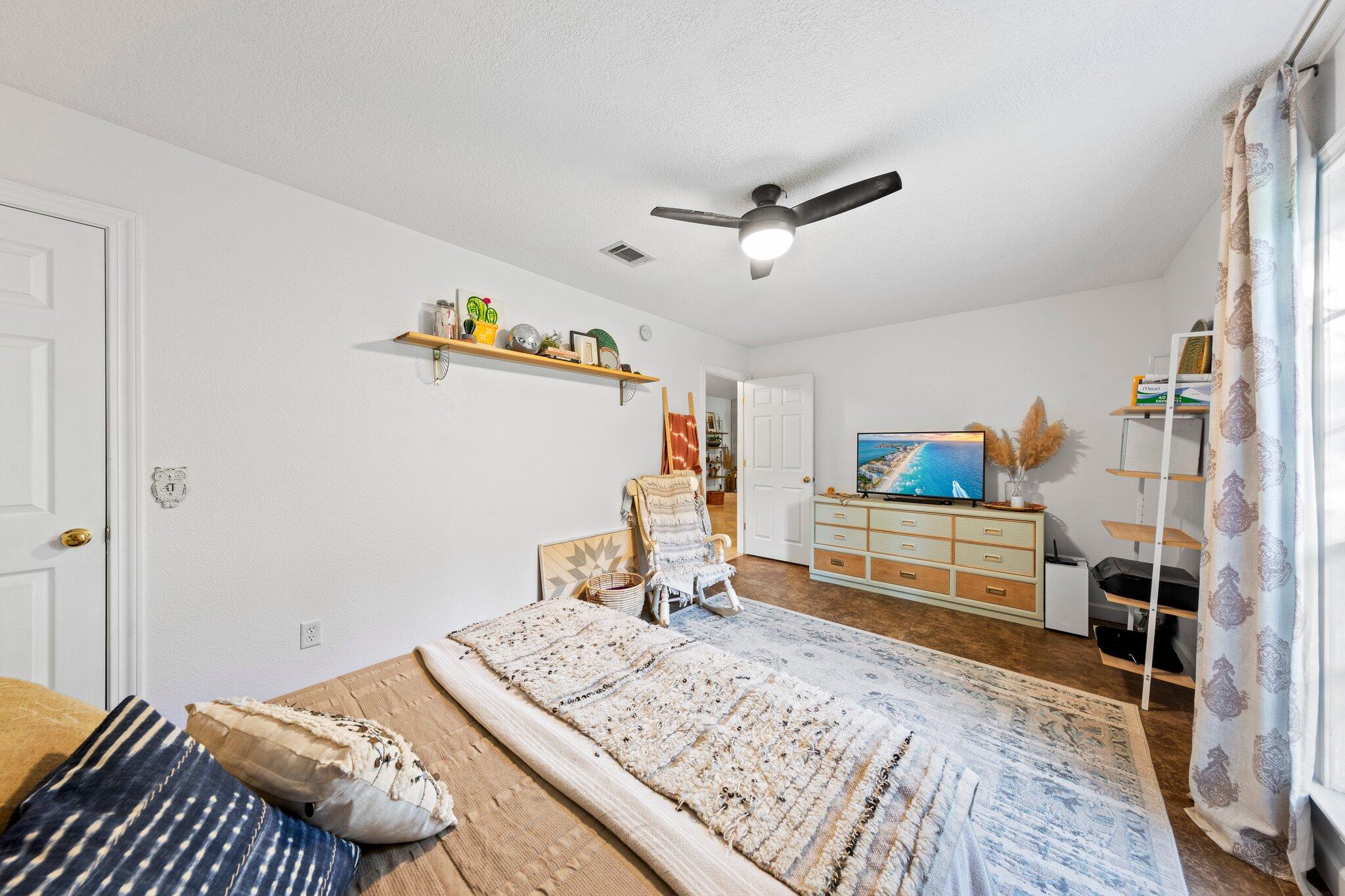 NAVARRE S/D 2ND ADDN - Residential