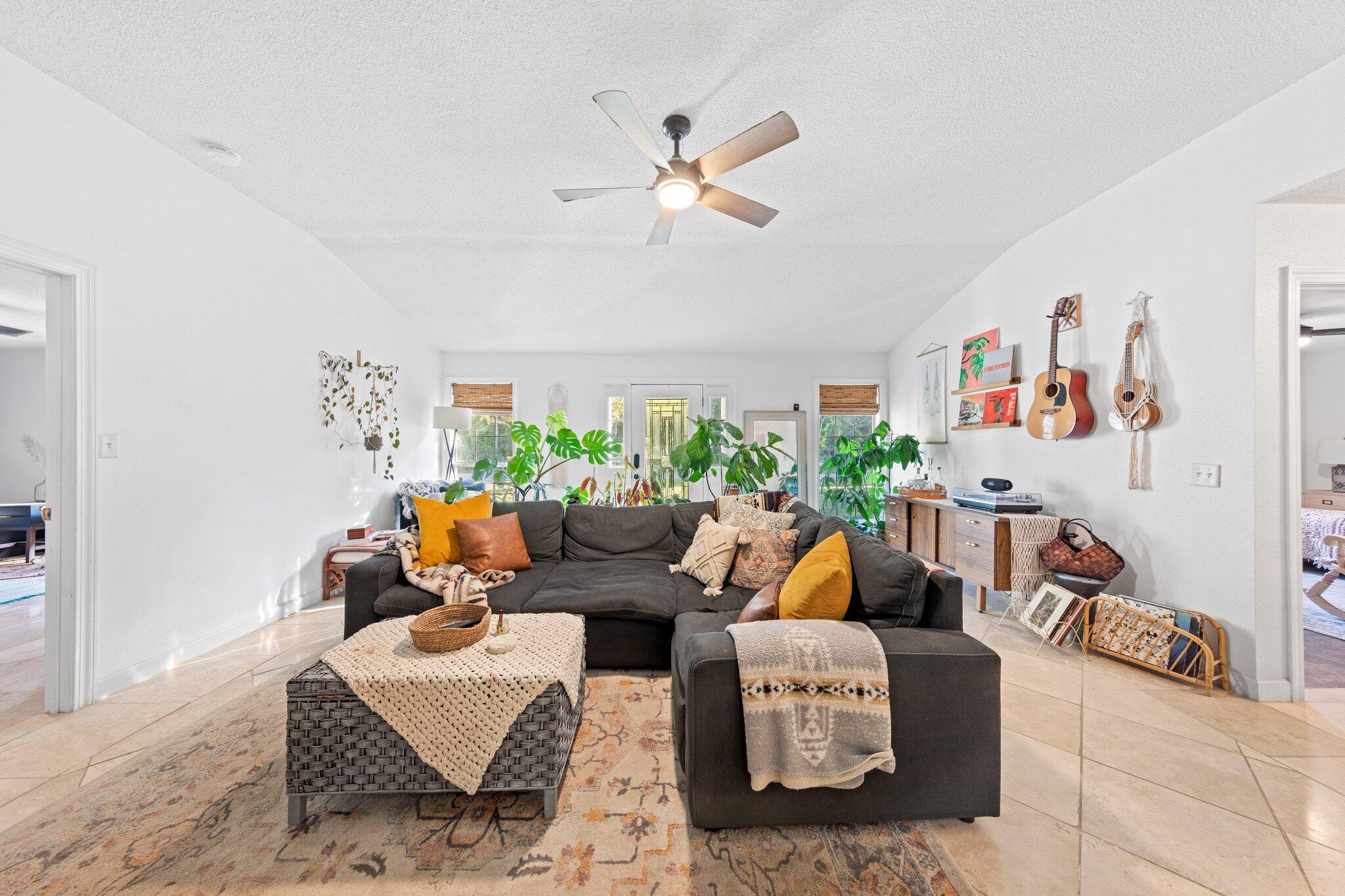 NAVARRE S/D 2ND ADDN - Residential