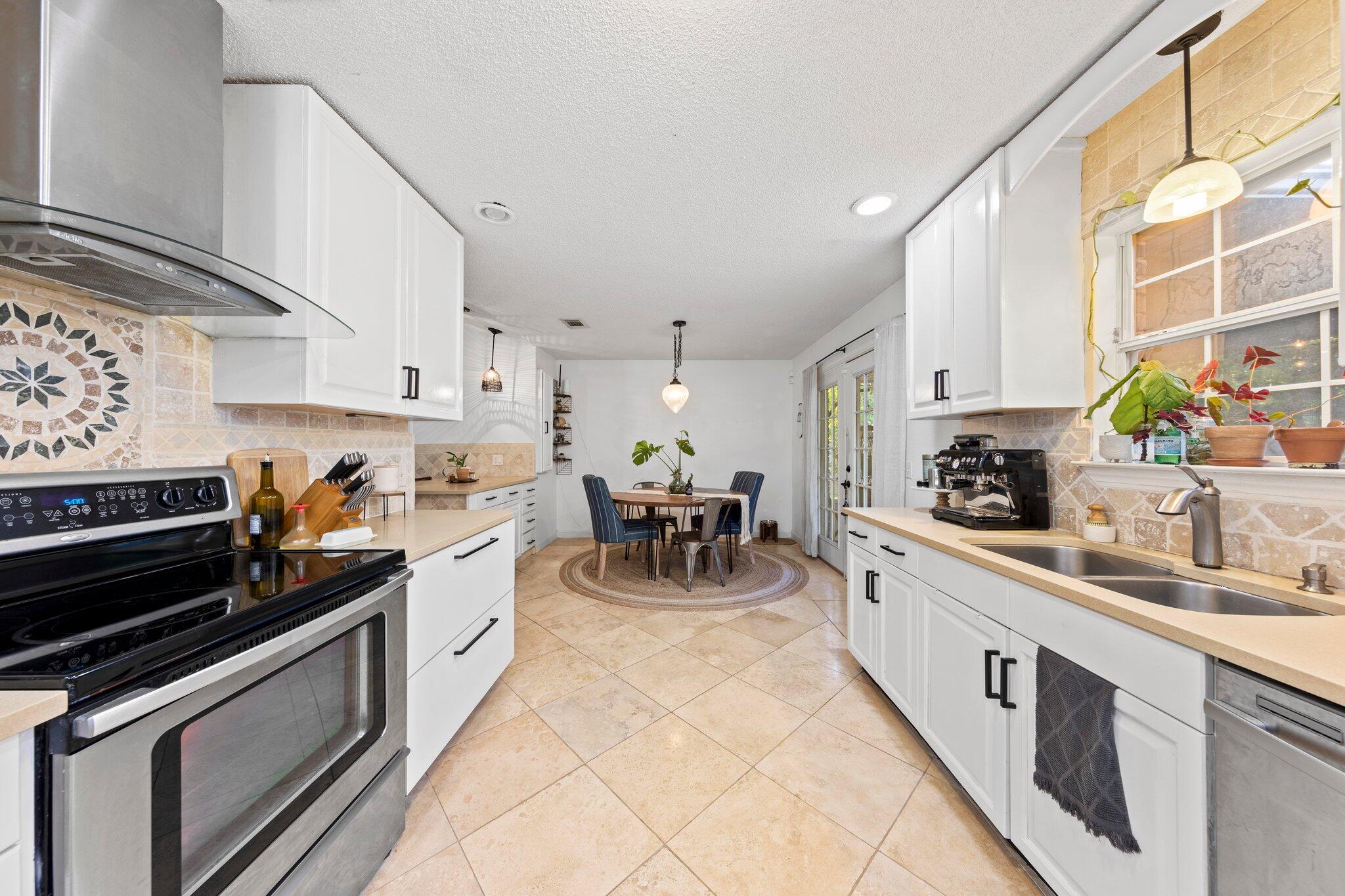 NAVARRE S/D 2ND ADDN - Residential