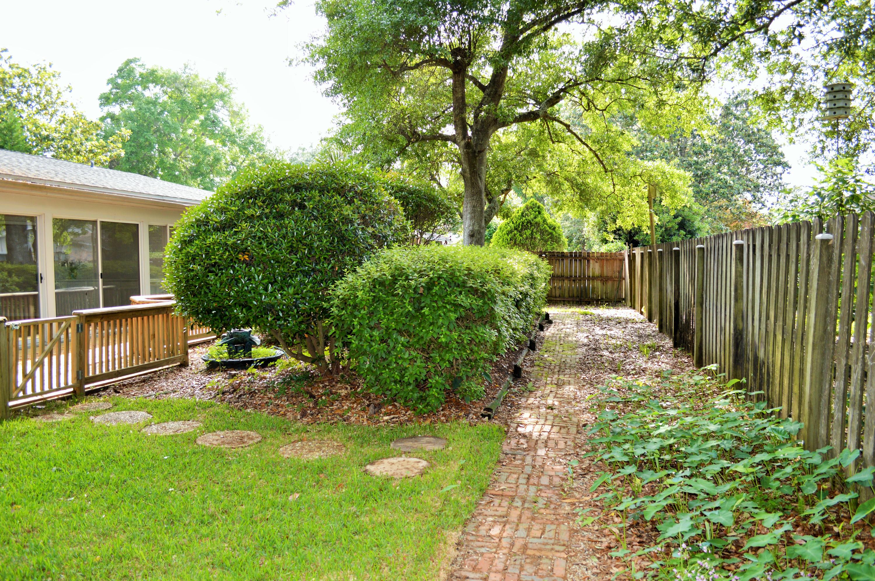 KENWOOD S/D 3RD ADDN - Residential