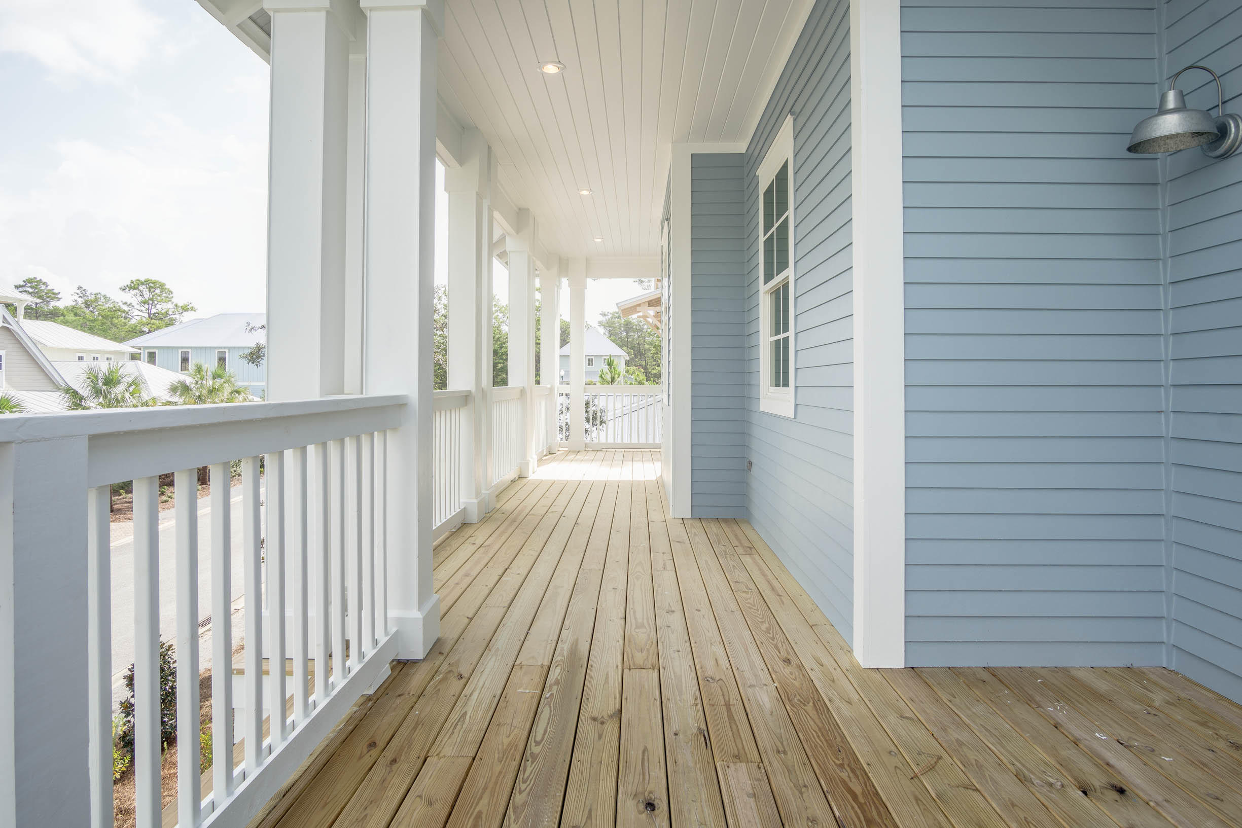 LAKESIDE AT BLUE MOUNTAIN BEACH - Residential