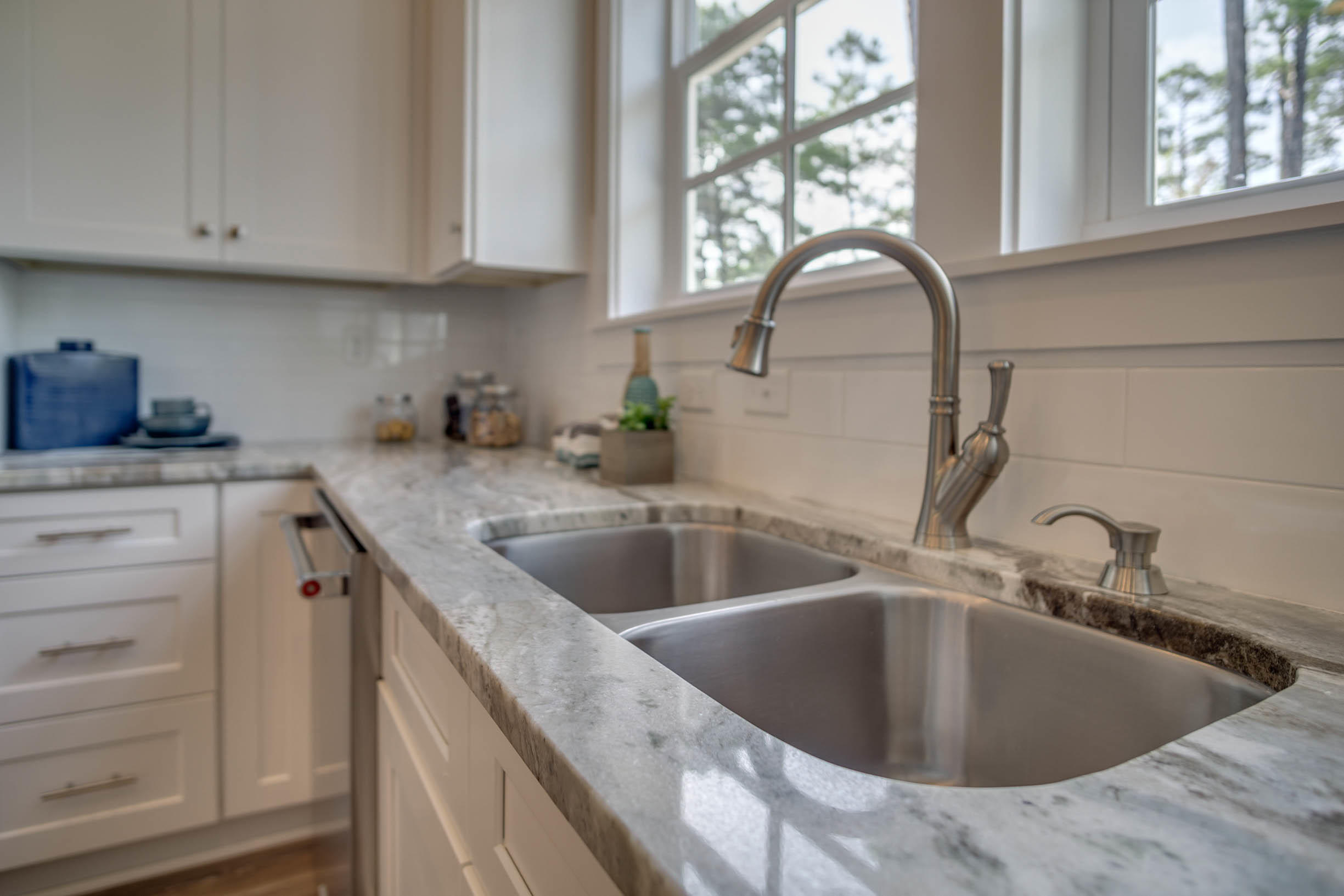 LAKESIDE AT BLUE MOUNTAIN BEACH - Residential