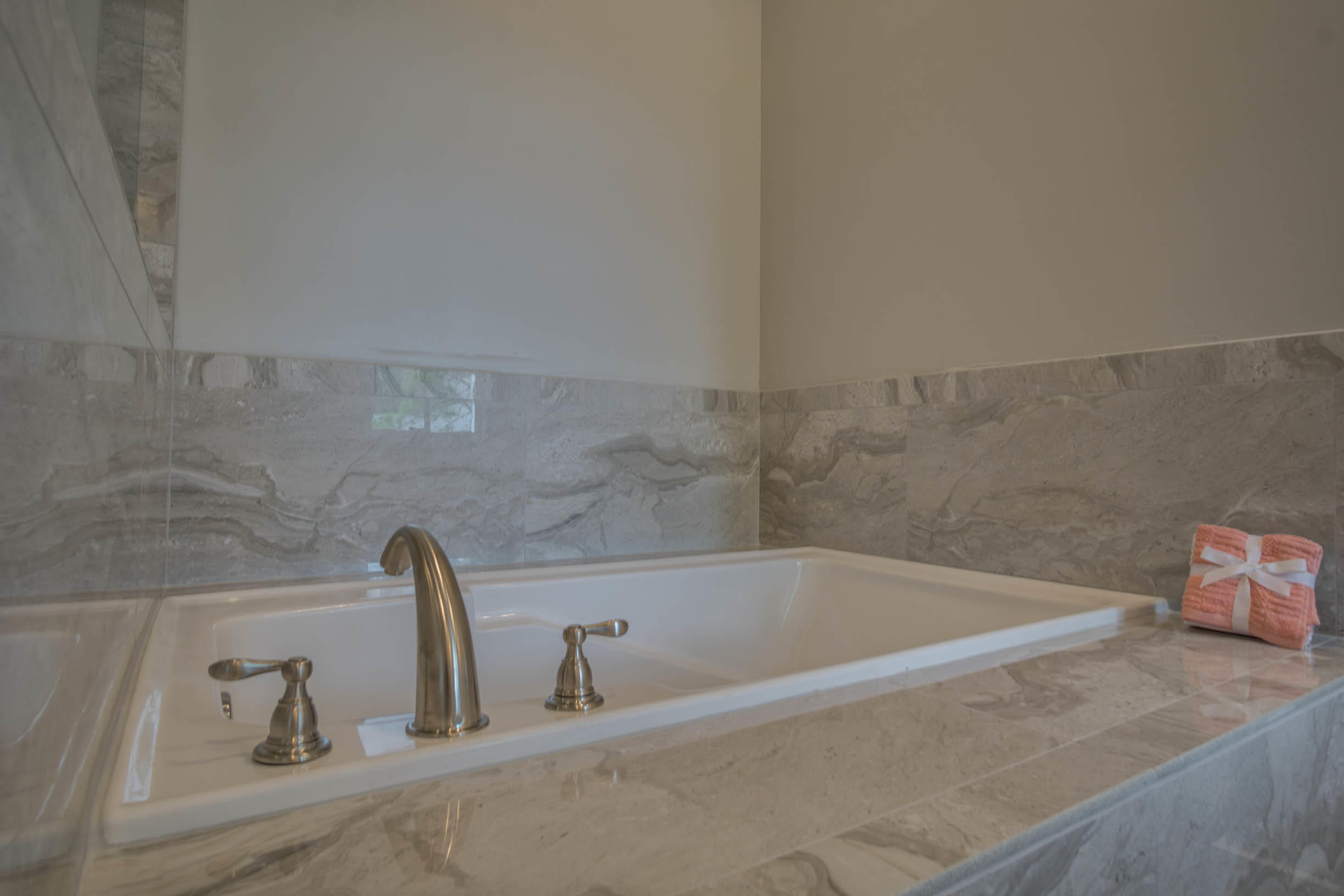 LAKESIDE AT BLUE MOUNTAIN BEACH - Residential