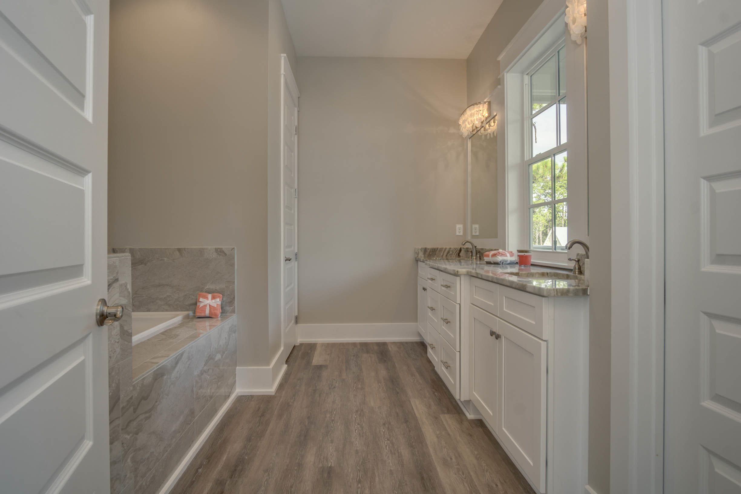 LAKESIDE AT BLUE MOUNTAIN BEACH - Residential