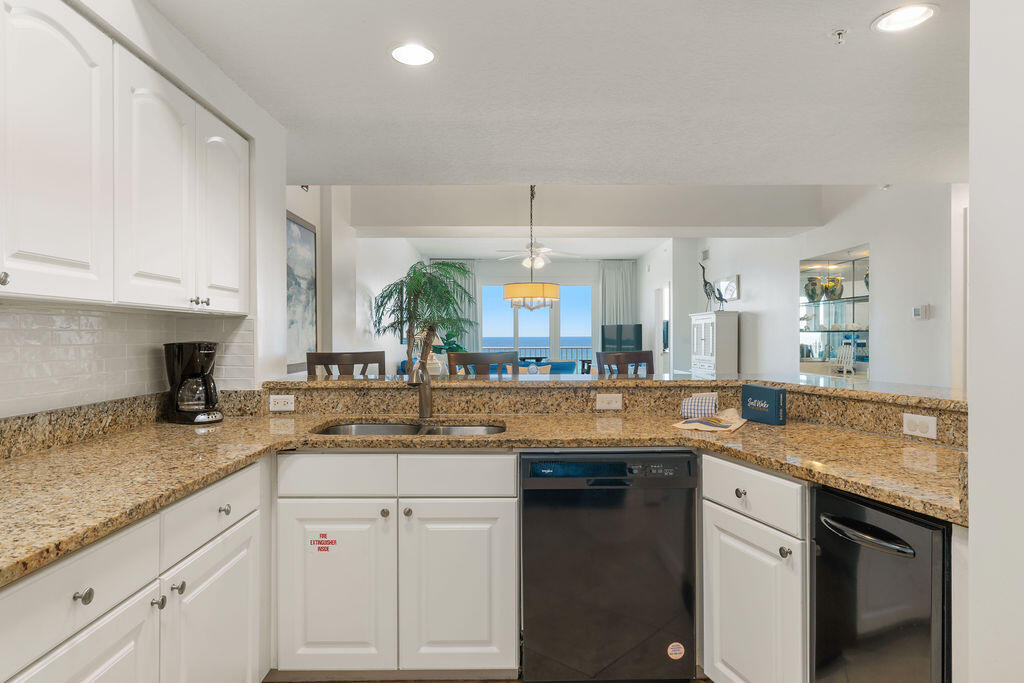 INN AT CRYSTAL BEACH (SUMMERCH - Residential