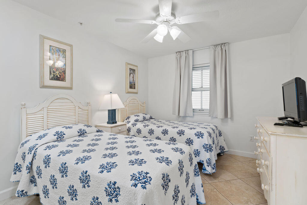 INN AT CRYSTAL BEACH (SUMMERCH - Residential