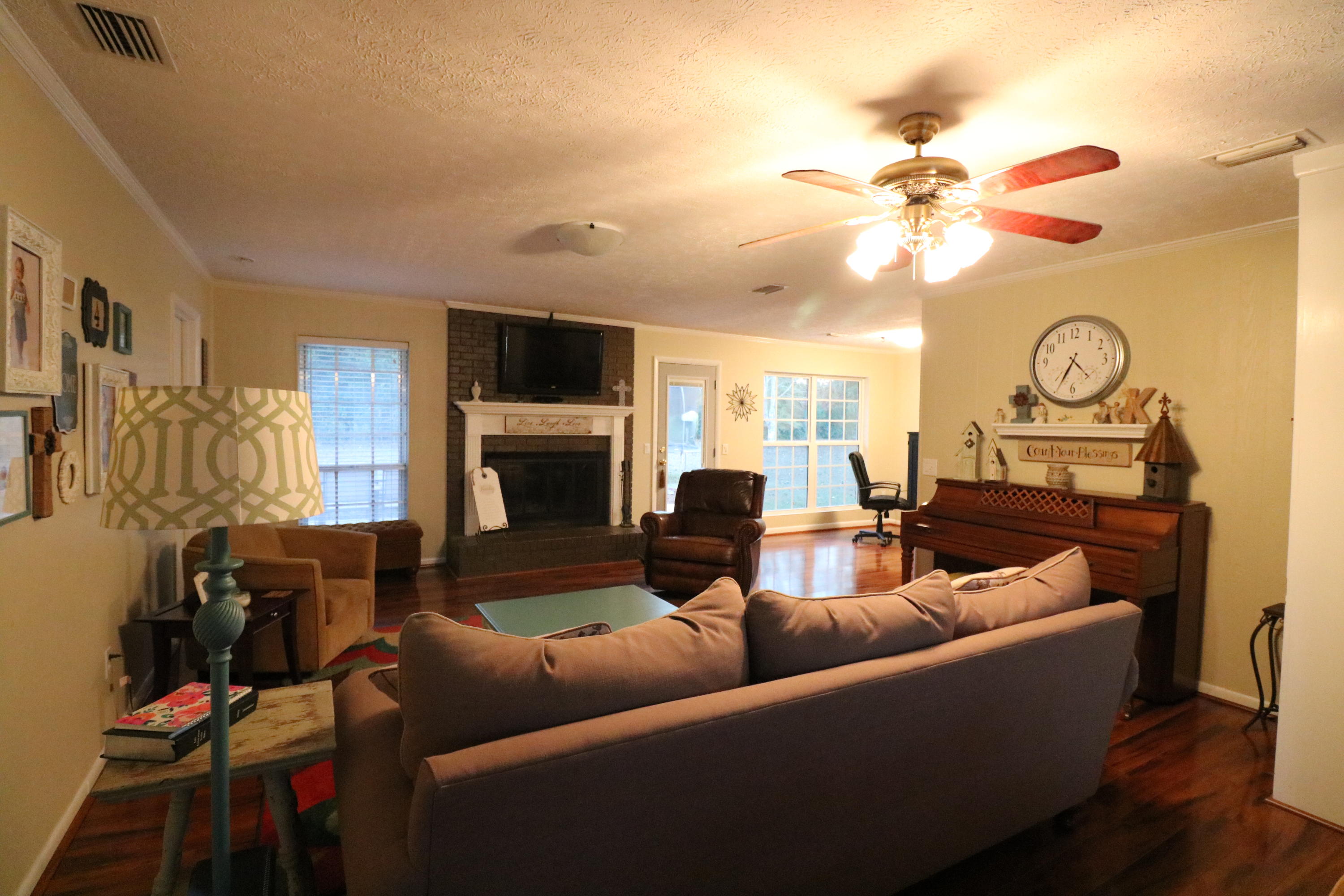 NO RECORDED SUBDIVISION - Residential