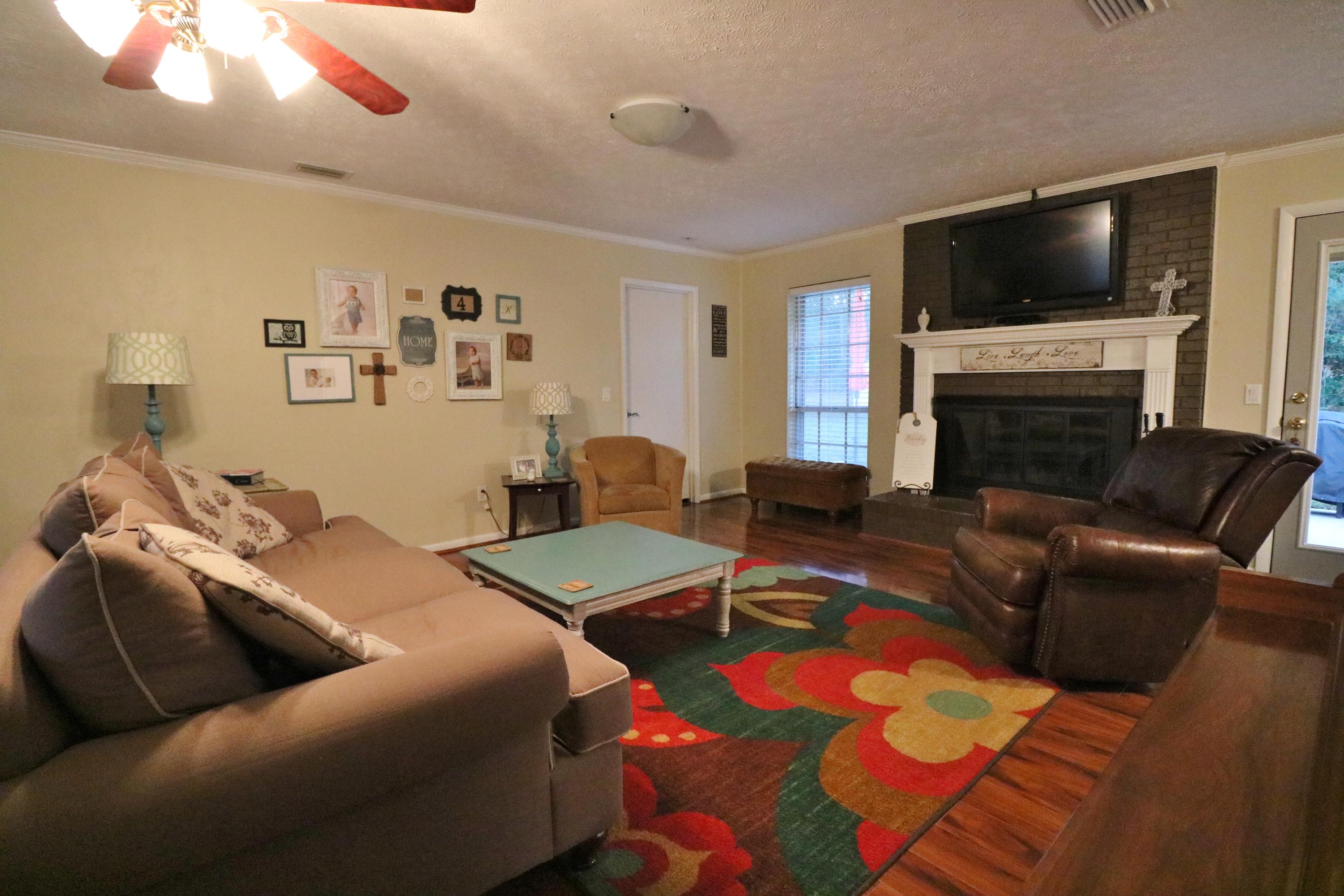 NO RECORDED SUBDIVISION - Residential