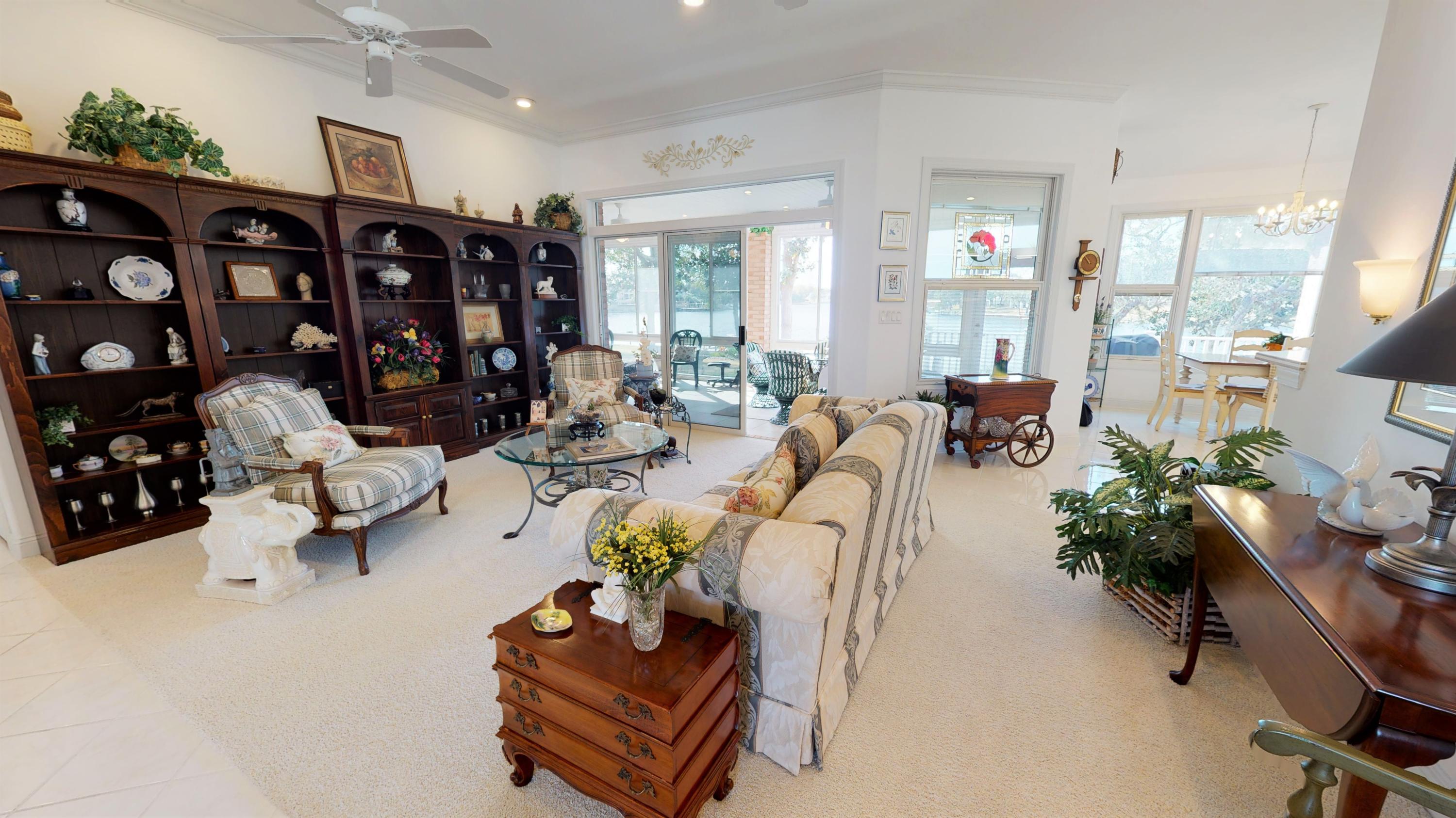 LAKE POINTE (232002.00) - Residential