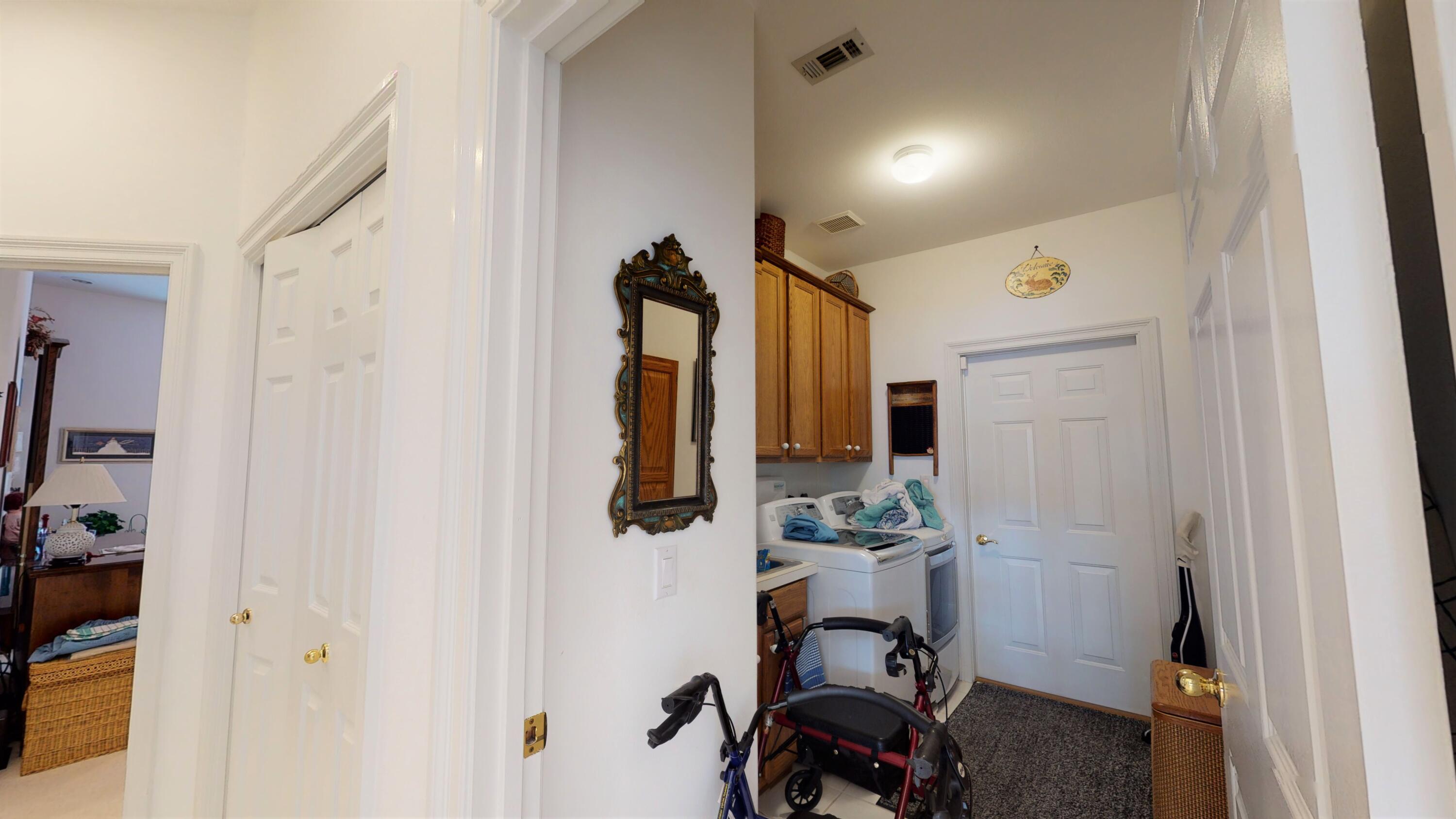 LAKE POINTE (232002.00) - Residential