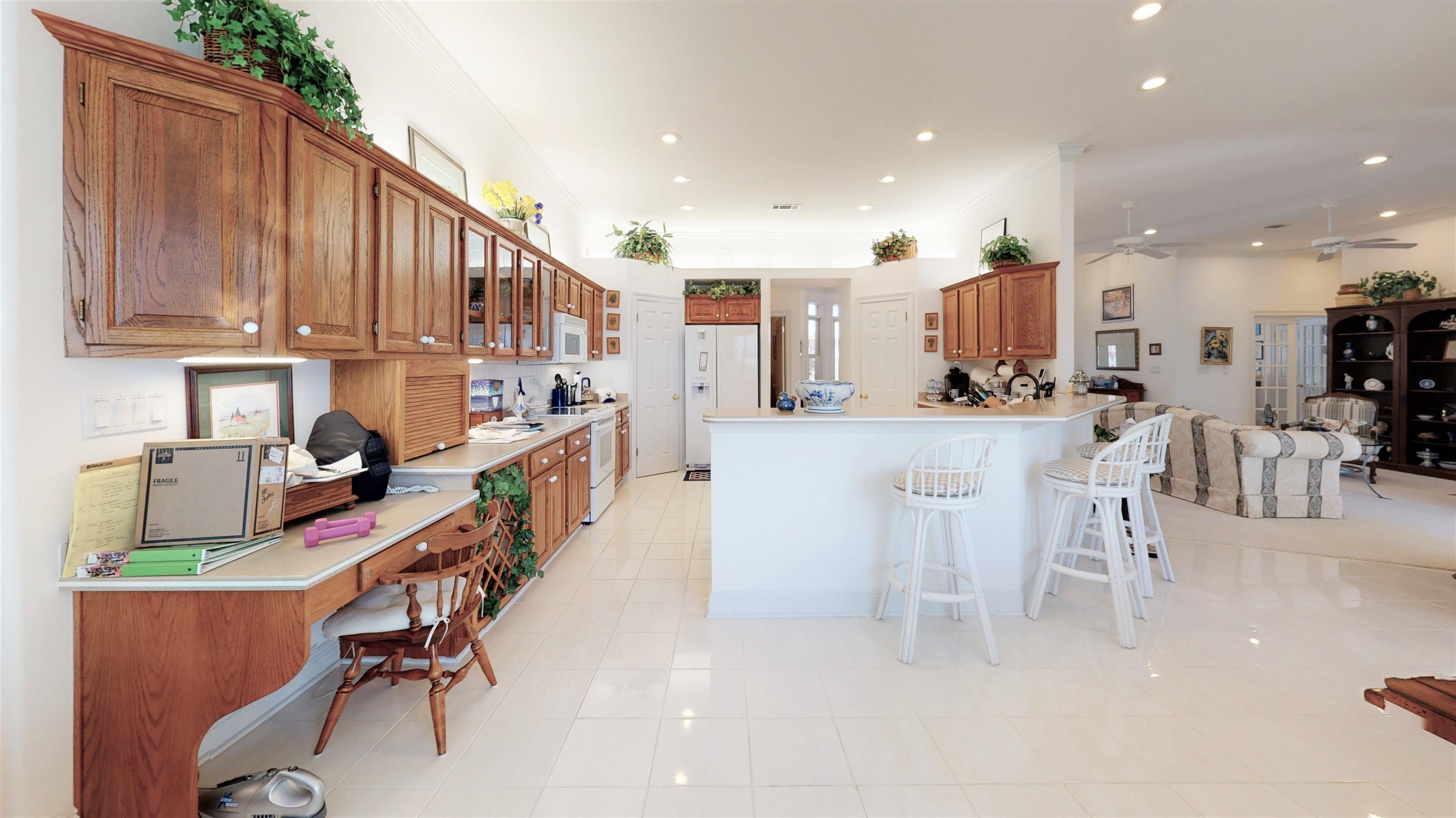 LAKE POINTE (232002.00) - Residential