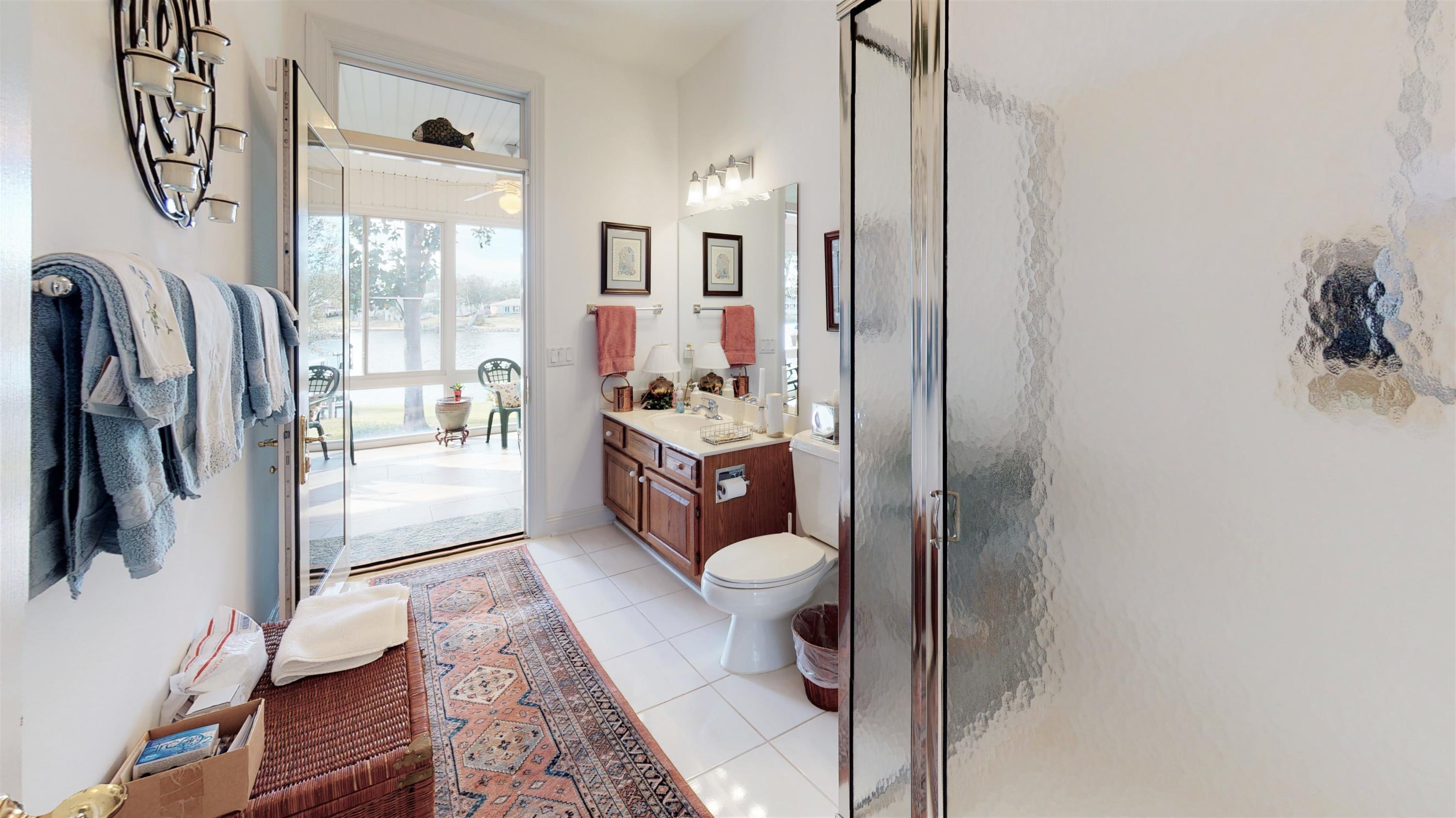 LAKE POINTE (232002.00) - Residential