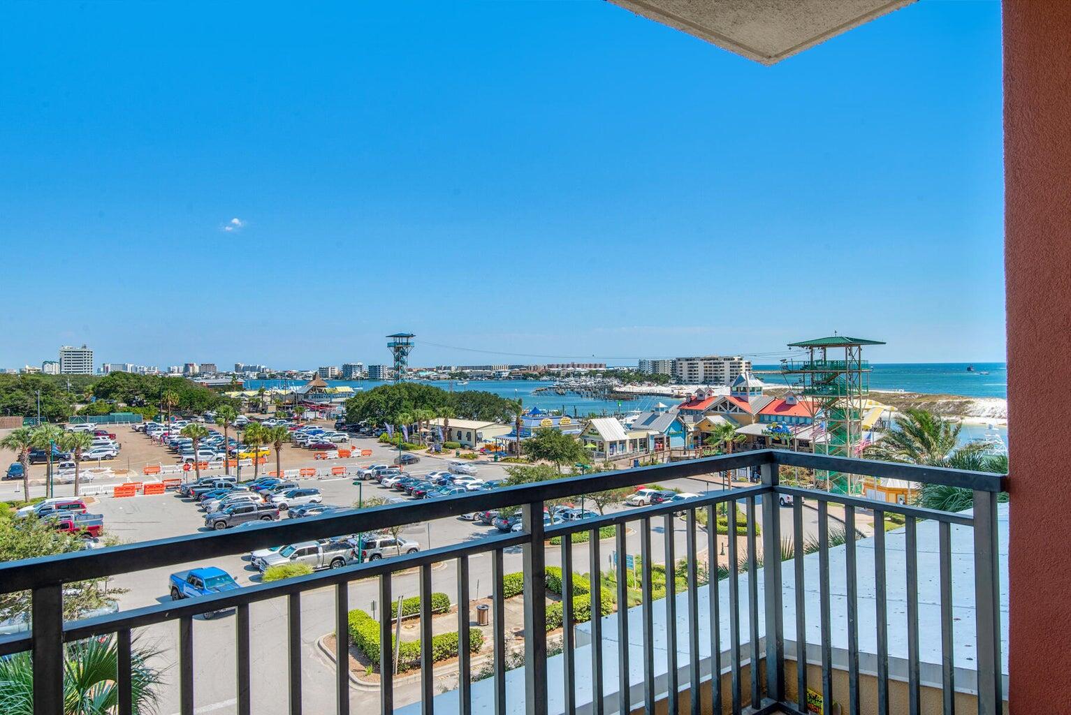 EMERALD GRANDE - Residential