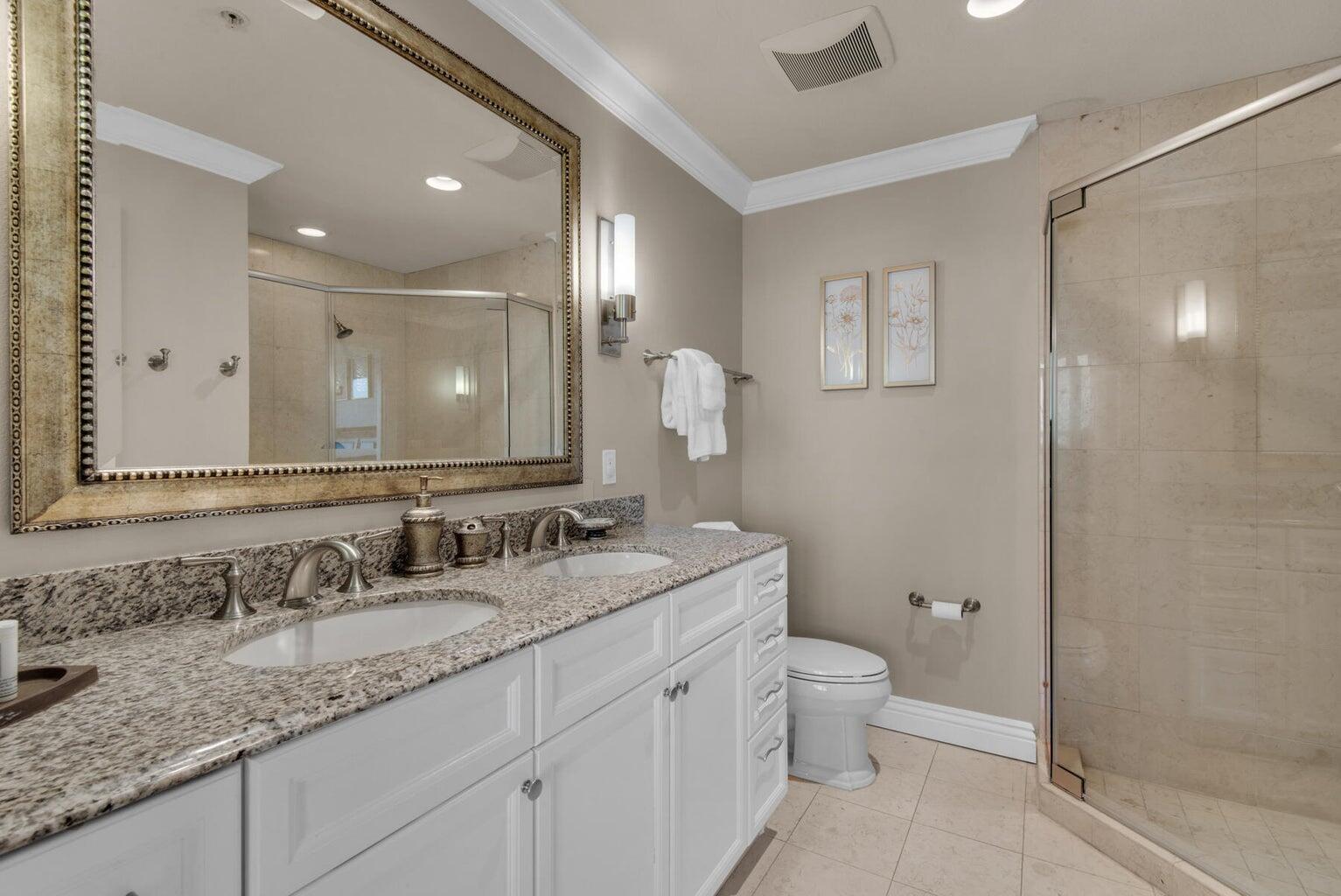 EMERALD GRANDE - Residential