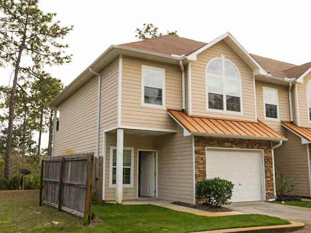 STONEGATE VILLAS - Residential