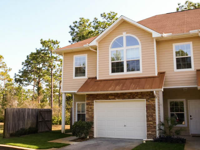 STONEGATE VILLAS - Residential