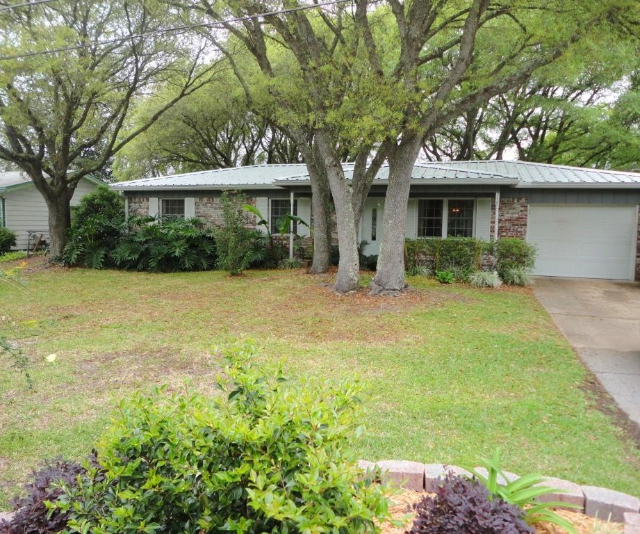 RACETRACK ROAD 1ST - Residential