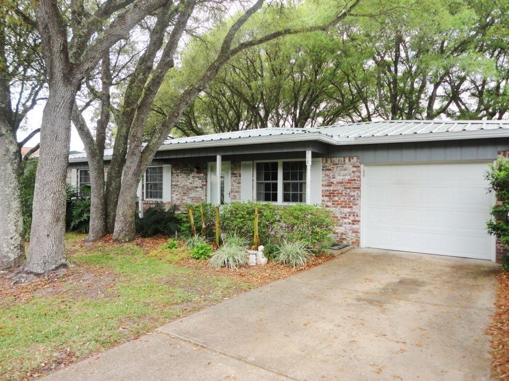 RACETRACK ROAD 1ST - Residential