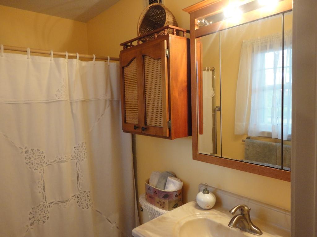 RACETRACK ROAD 1ST - Residential