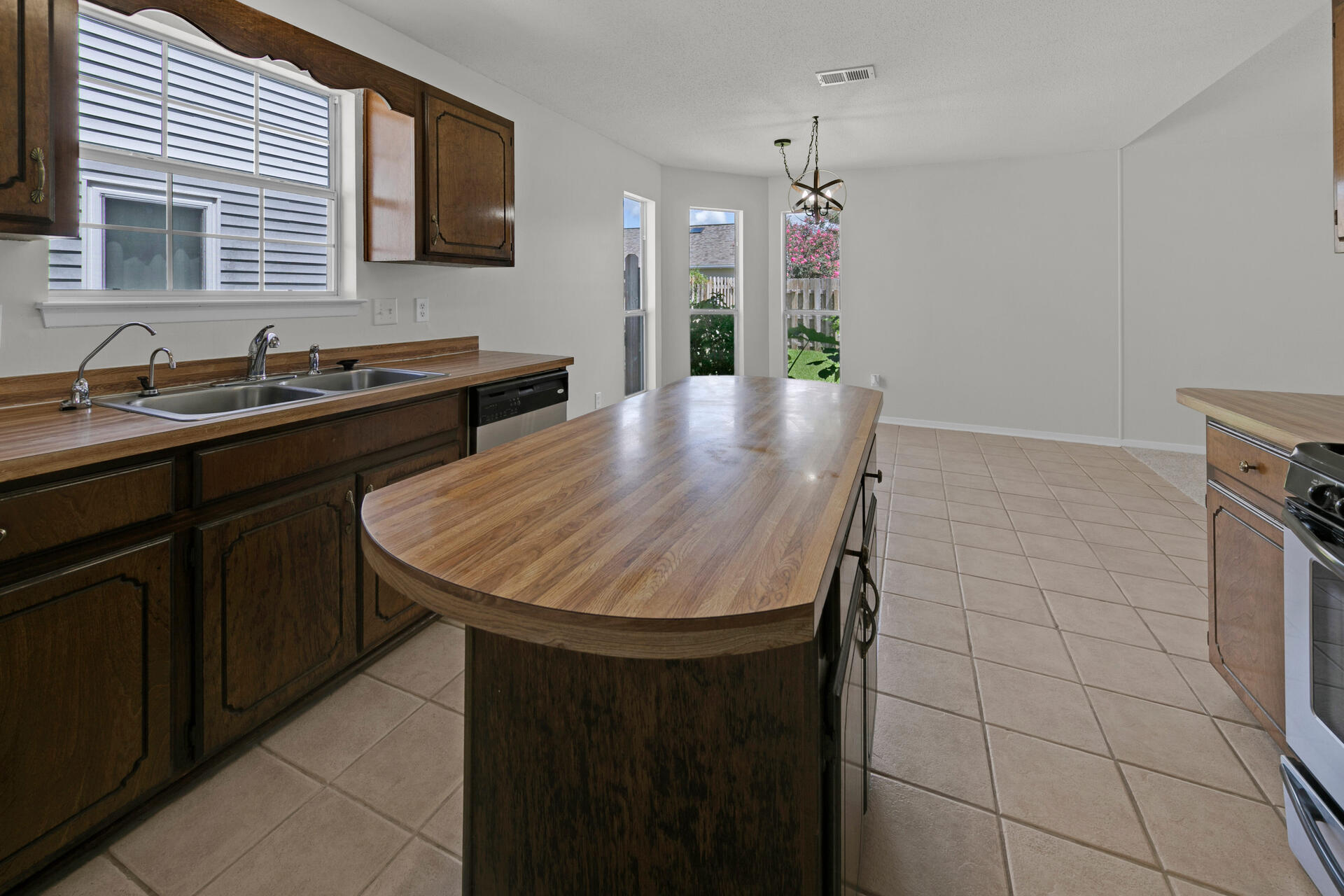 BLUE PINE VILLAGE AMENDED - Residential