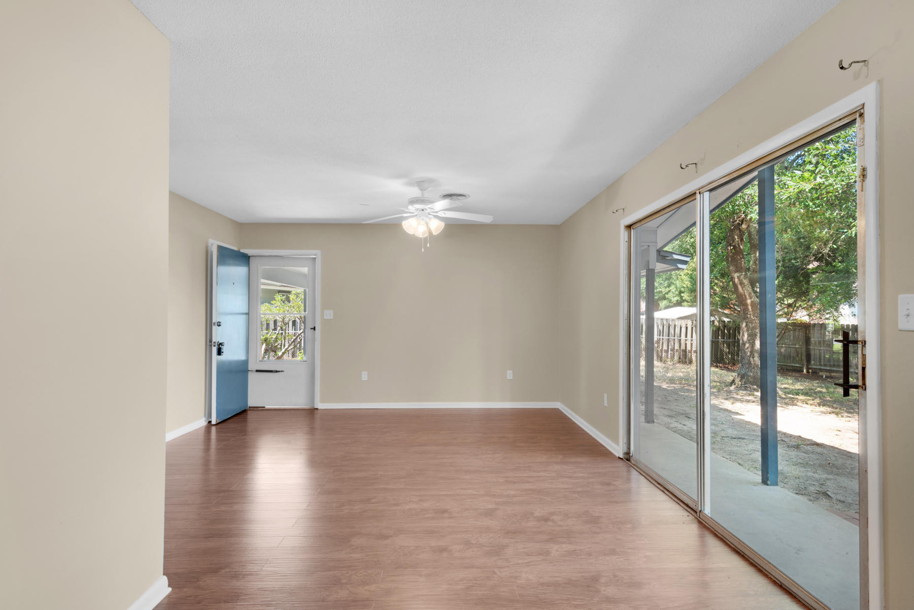 OAKLAND HEIGHTS - Residential