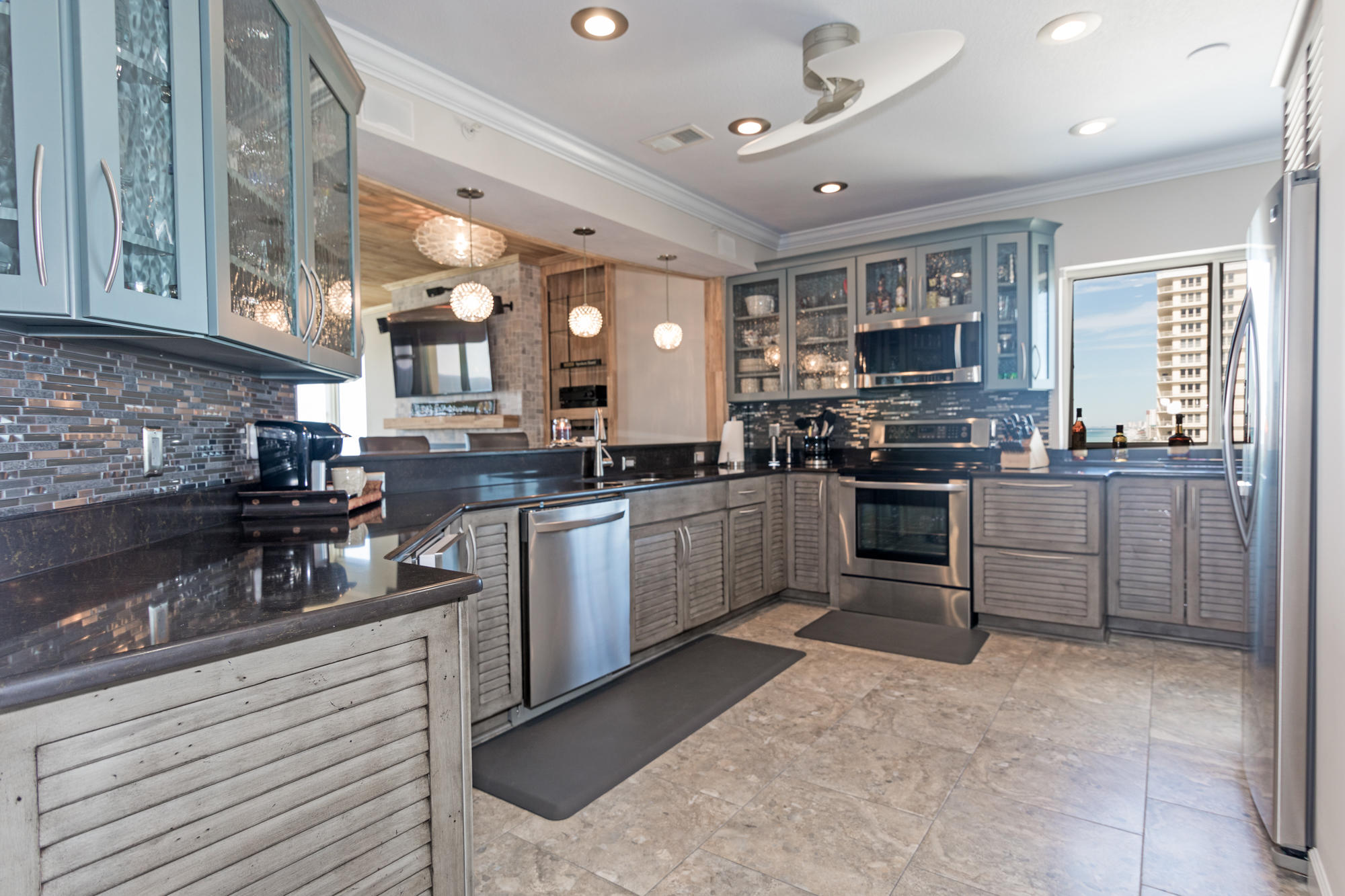 Grande Surf Club Condo - Residential