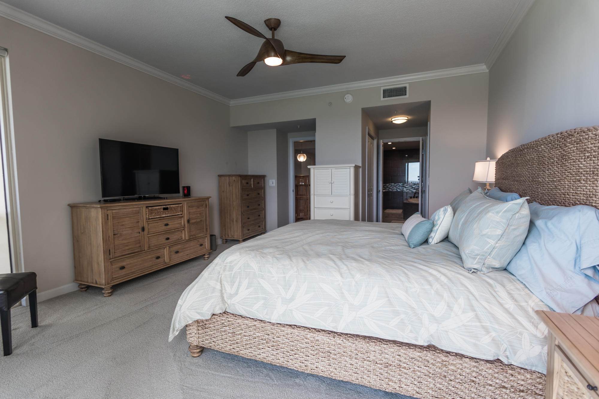 Grande Surf Club Condo - Residential