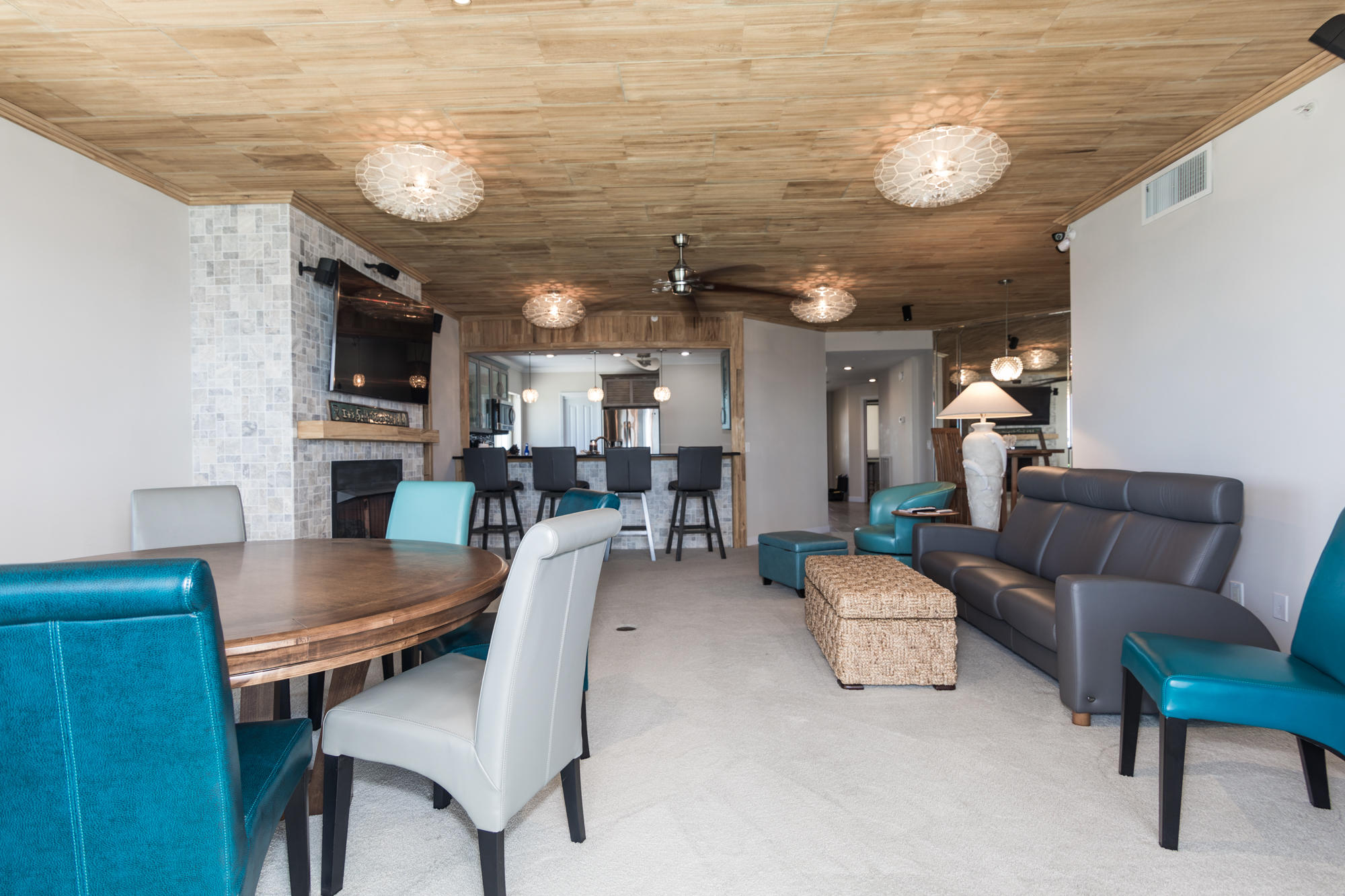 Grande Surf Club Condo - Residential