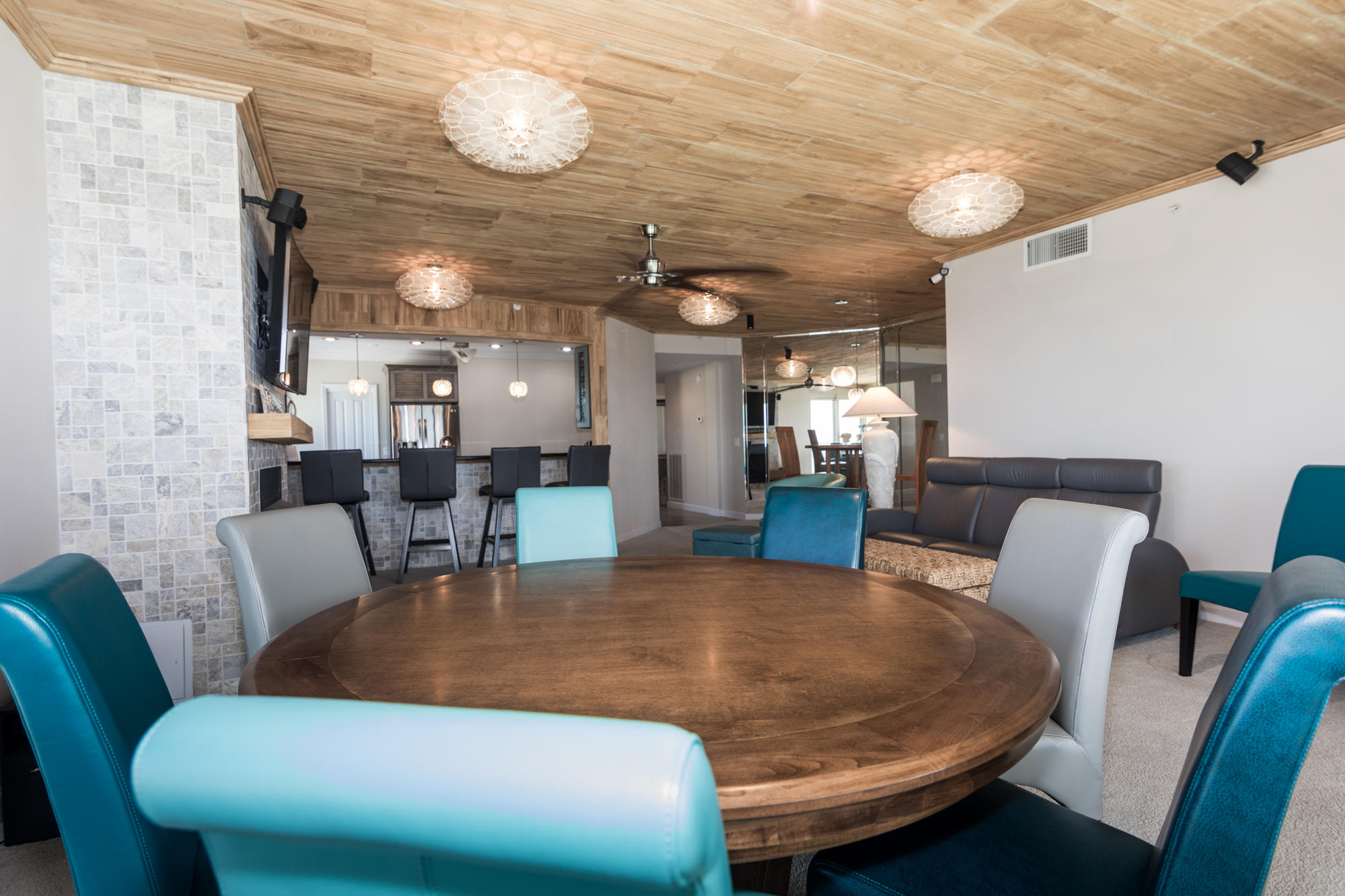 Grande Surf Club Condo - Residential