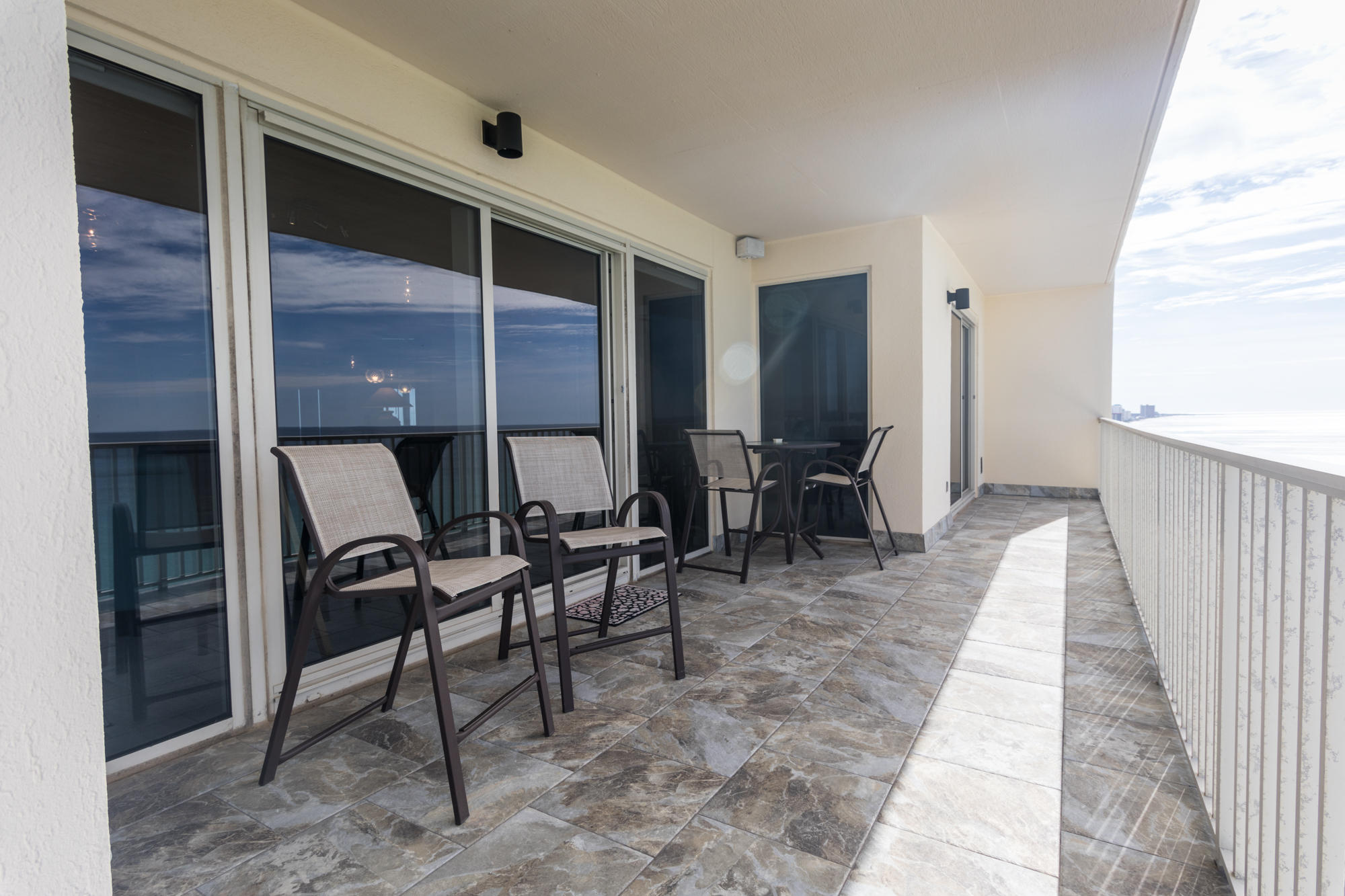 Grande Surf Club Condo - Residential