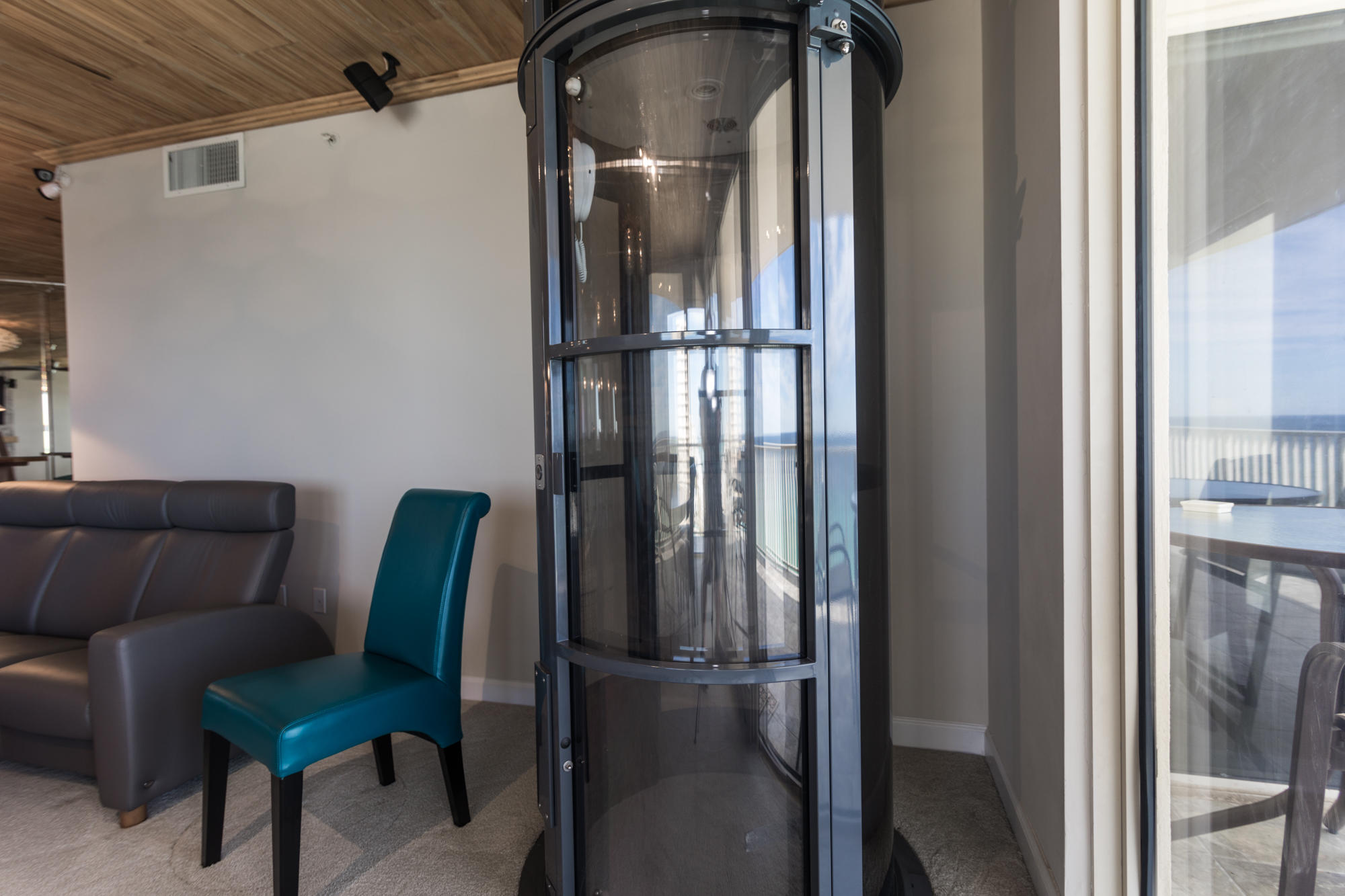 Grande Surf Club Condo - Residential