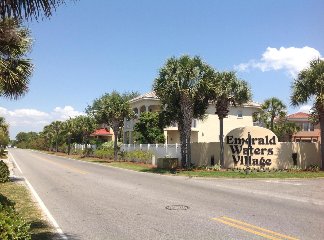 EMERALD WATERS VILLAGE - Land