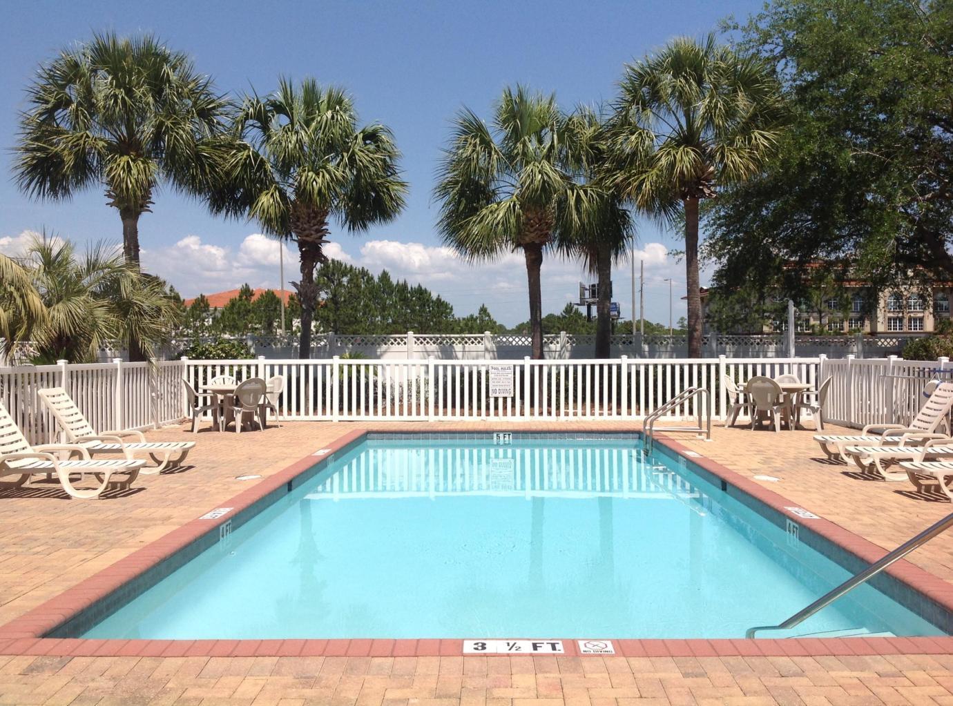 EMERALD WATERS VILLAGE - Land