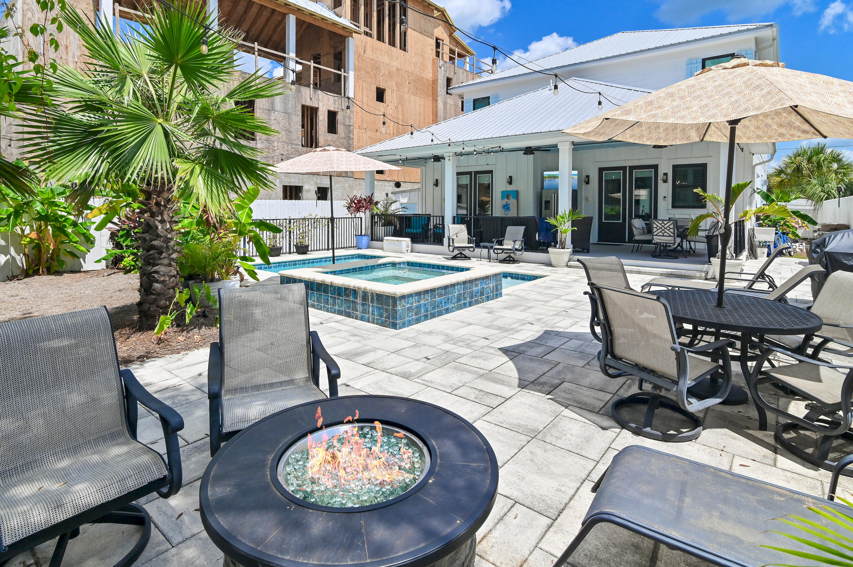 GULF SHORE MANOR - Residential