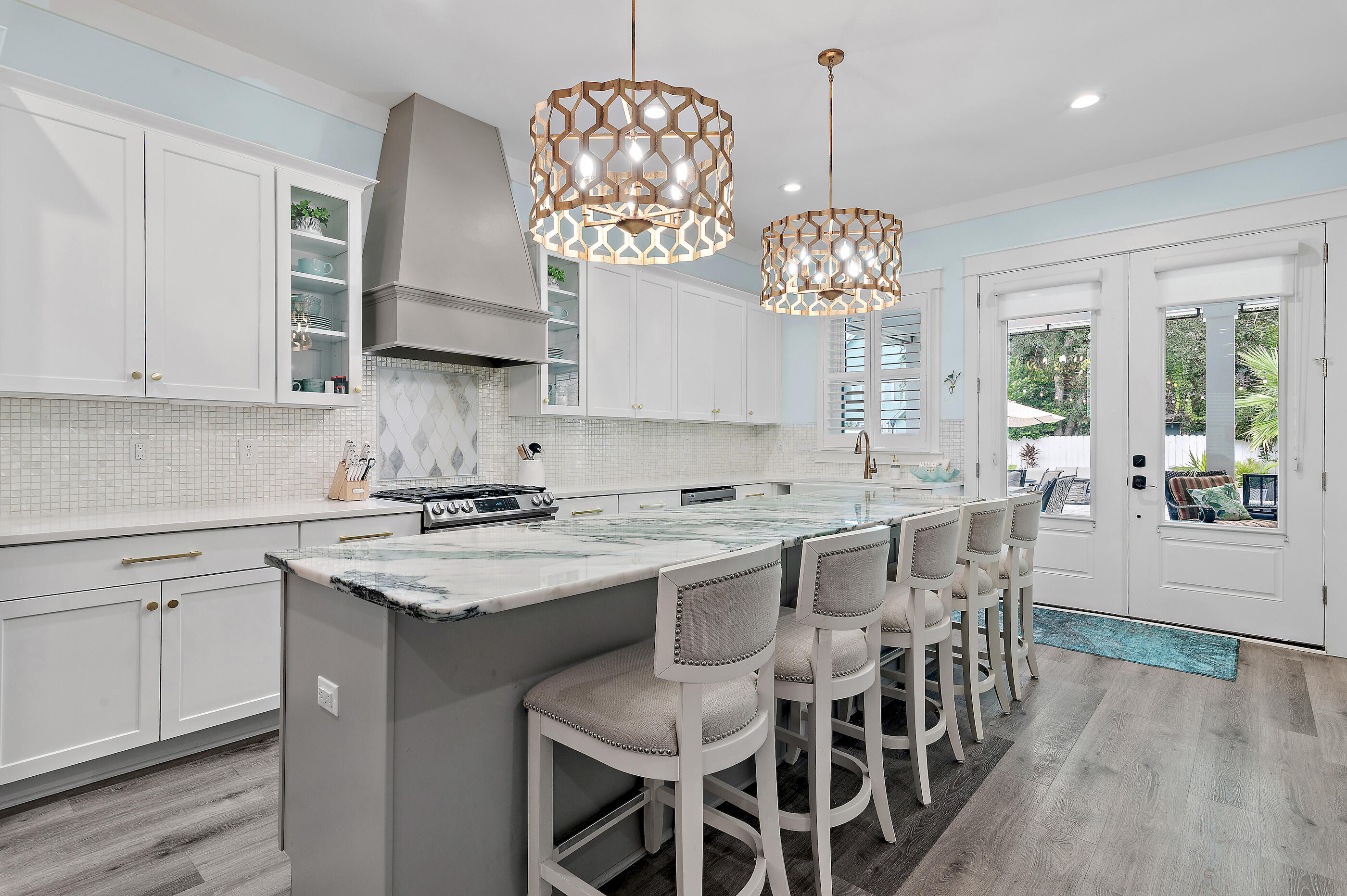 GULF SHORE MANOR - Residential
