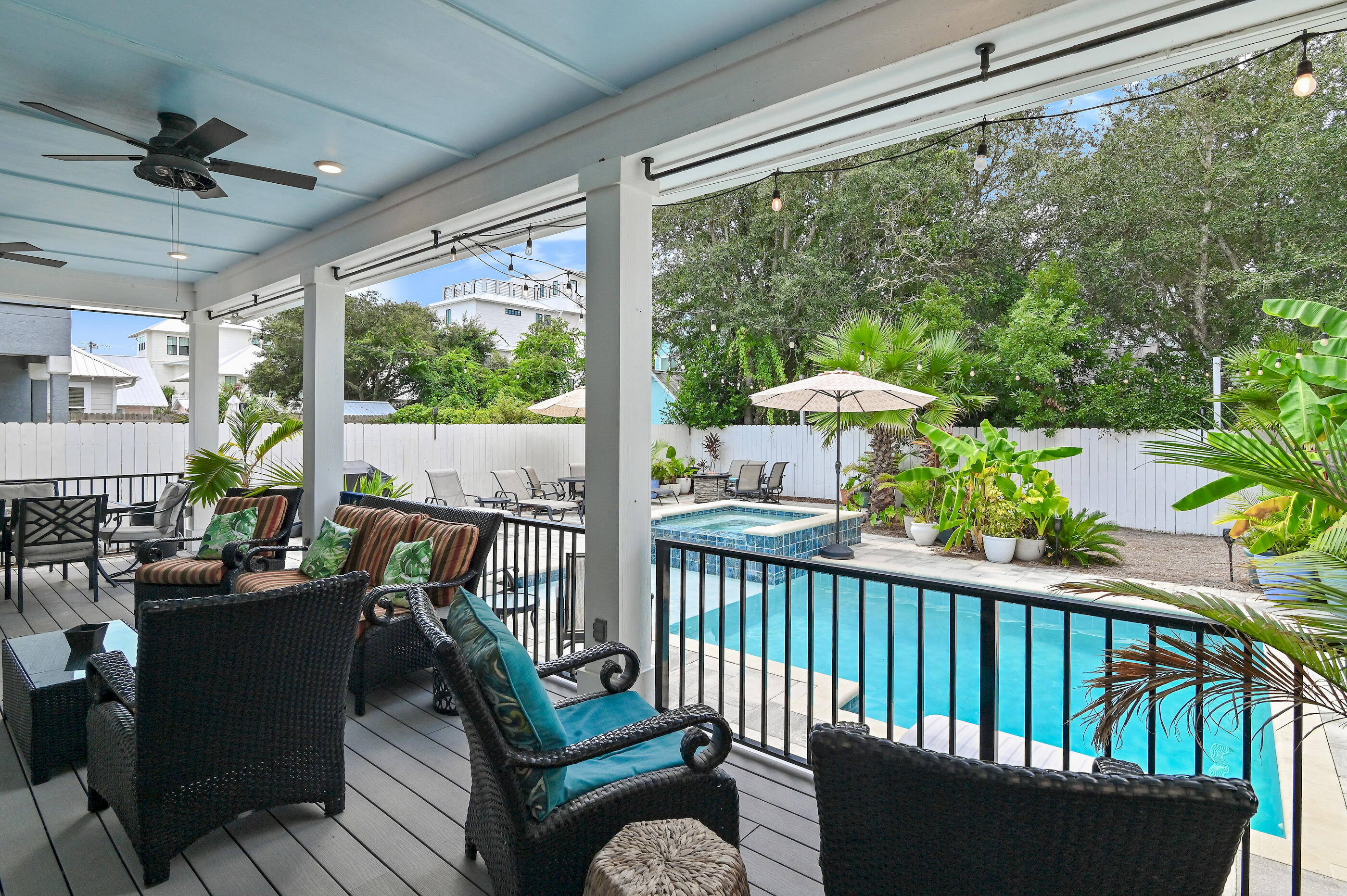GULF SHORE MANOR - Residential