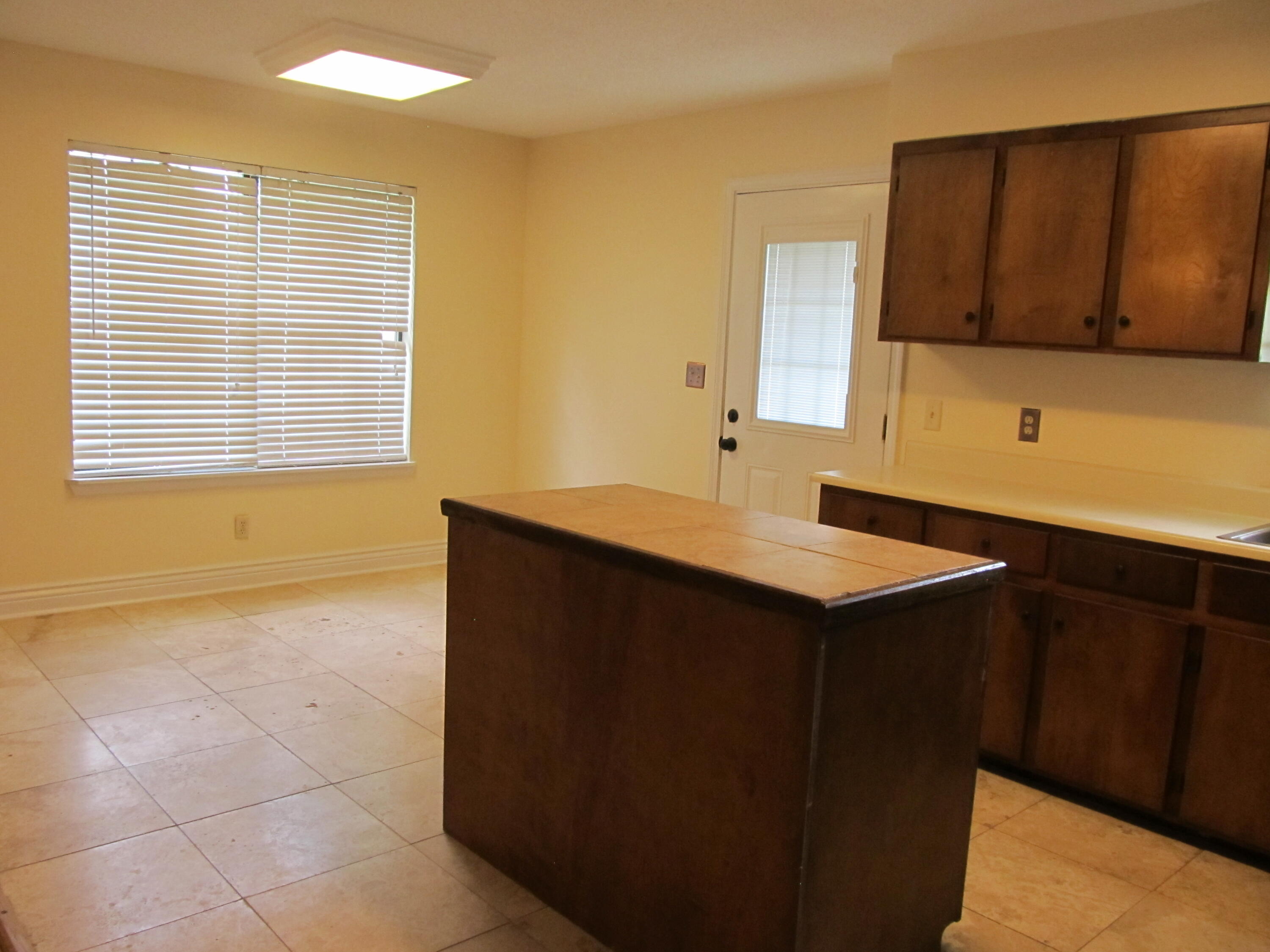 QUAIL RIDGE ESTATES 3RD ADDN UNREC - Residential