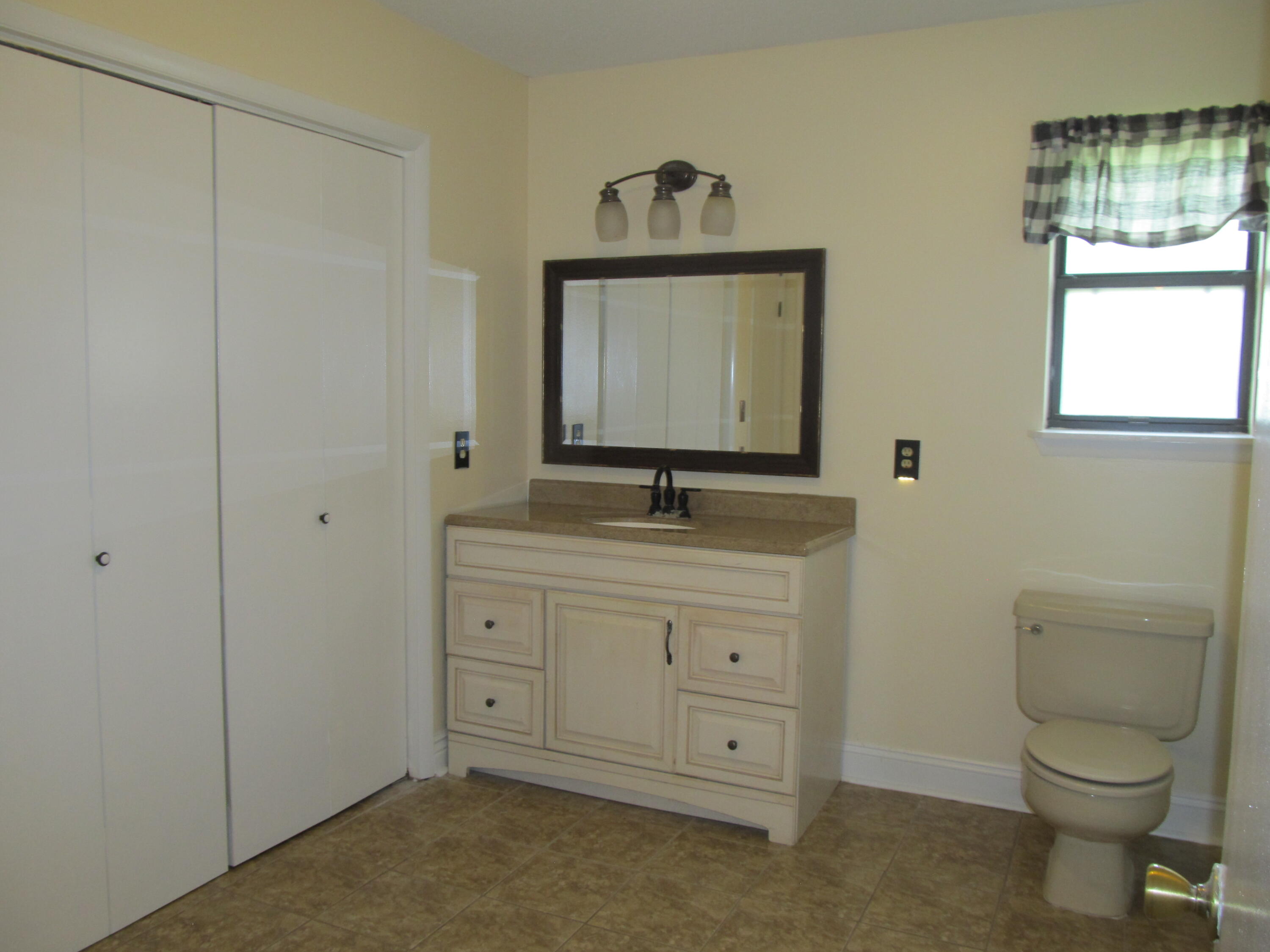 QUAIL RIDGE ESTATES 3RD ADDN UNREC - Residential