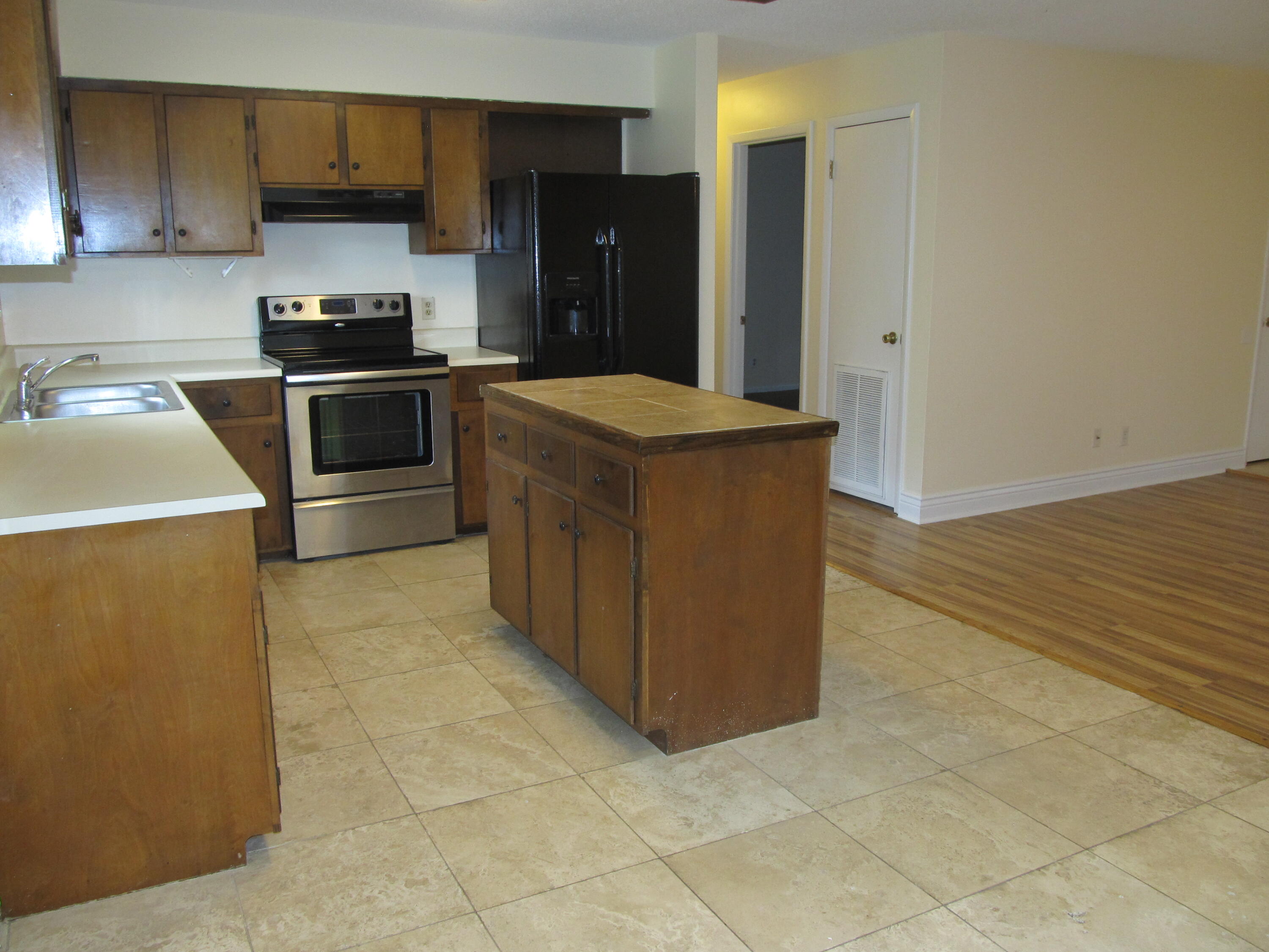 QUAIL RIDGE ESTATES 3RD ADDN UNREC - Residential