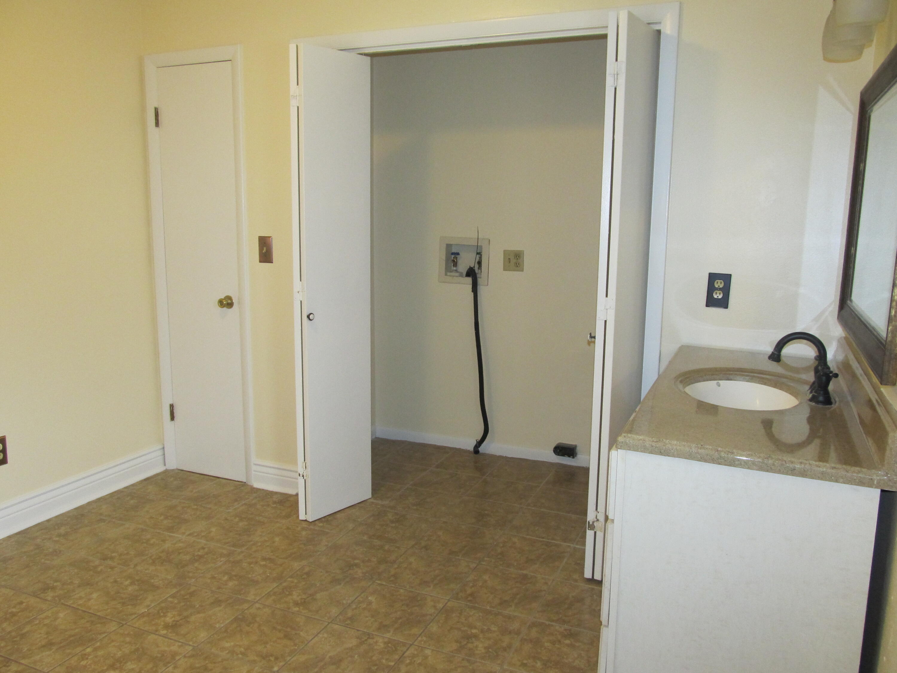 QUAIL RIDGE ESTATES 3RD ADDN UNREC - Residential