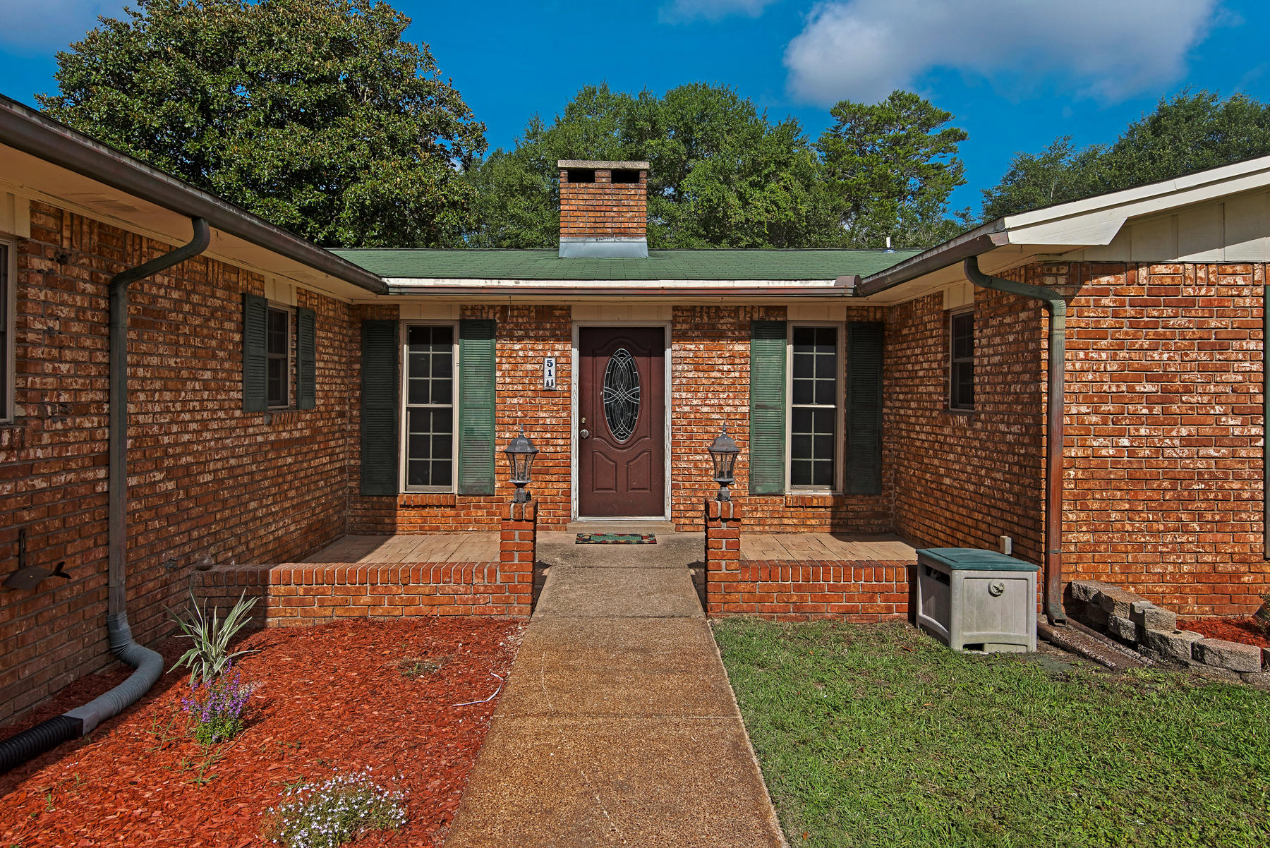 FOREST MANOR 1ST ADDN - Residential