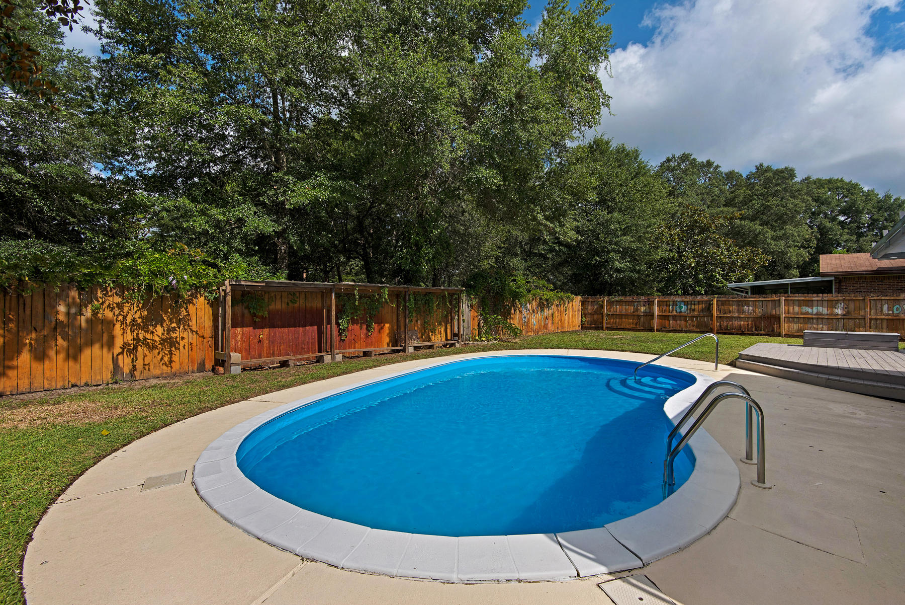 FOREST MANOR 1ST ADDN - Residential