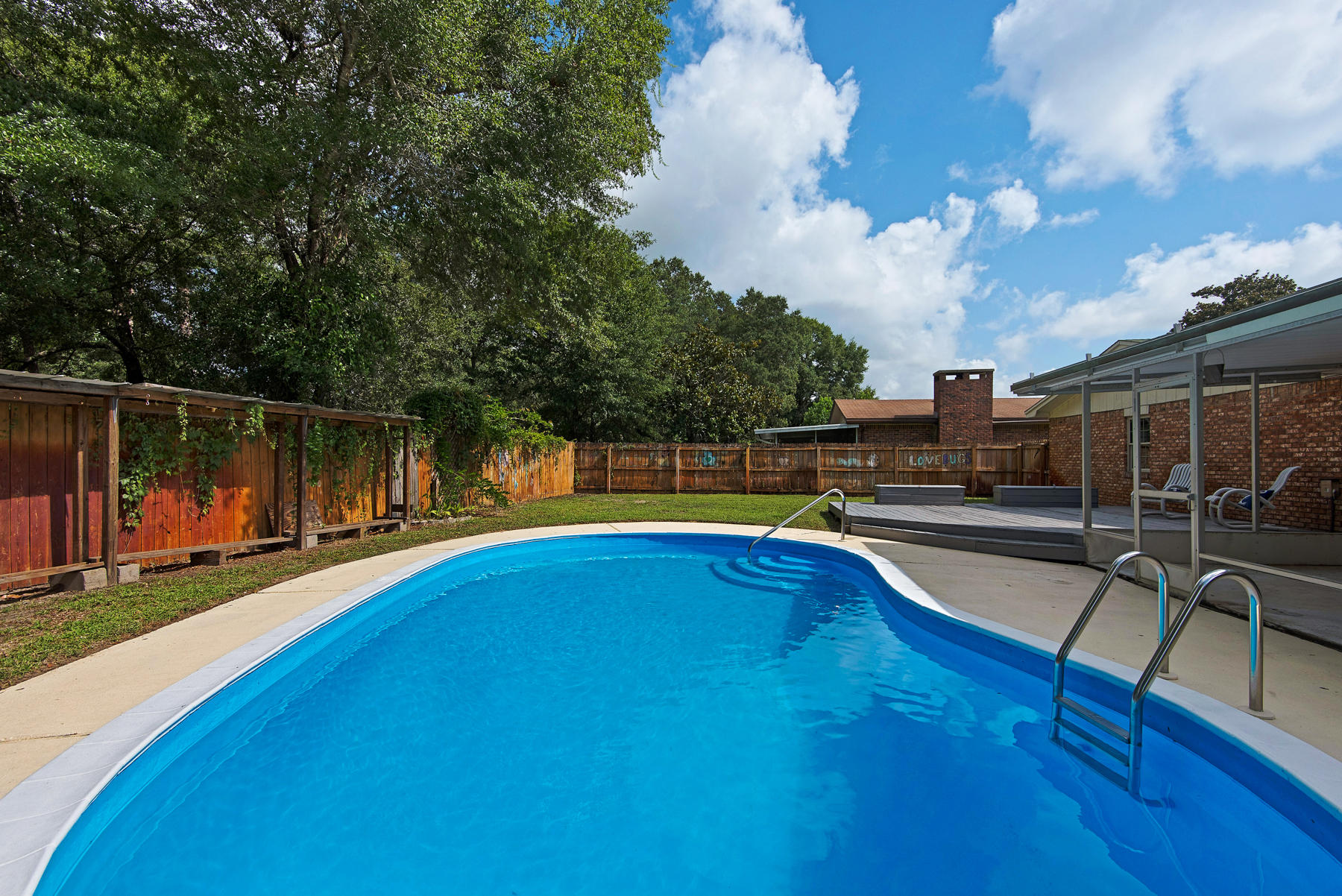 FOREST MANOR 1ST ADDN - Residential