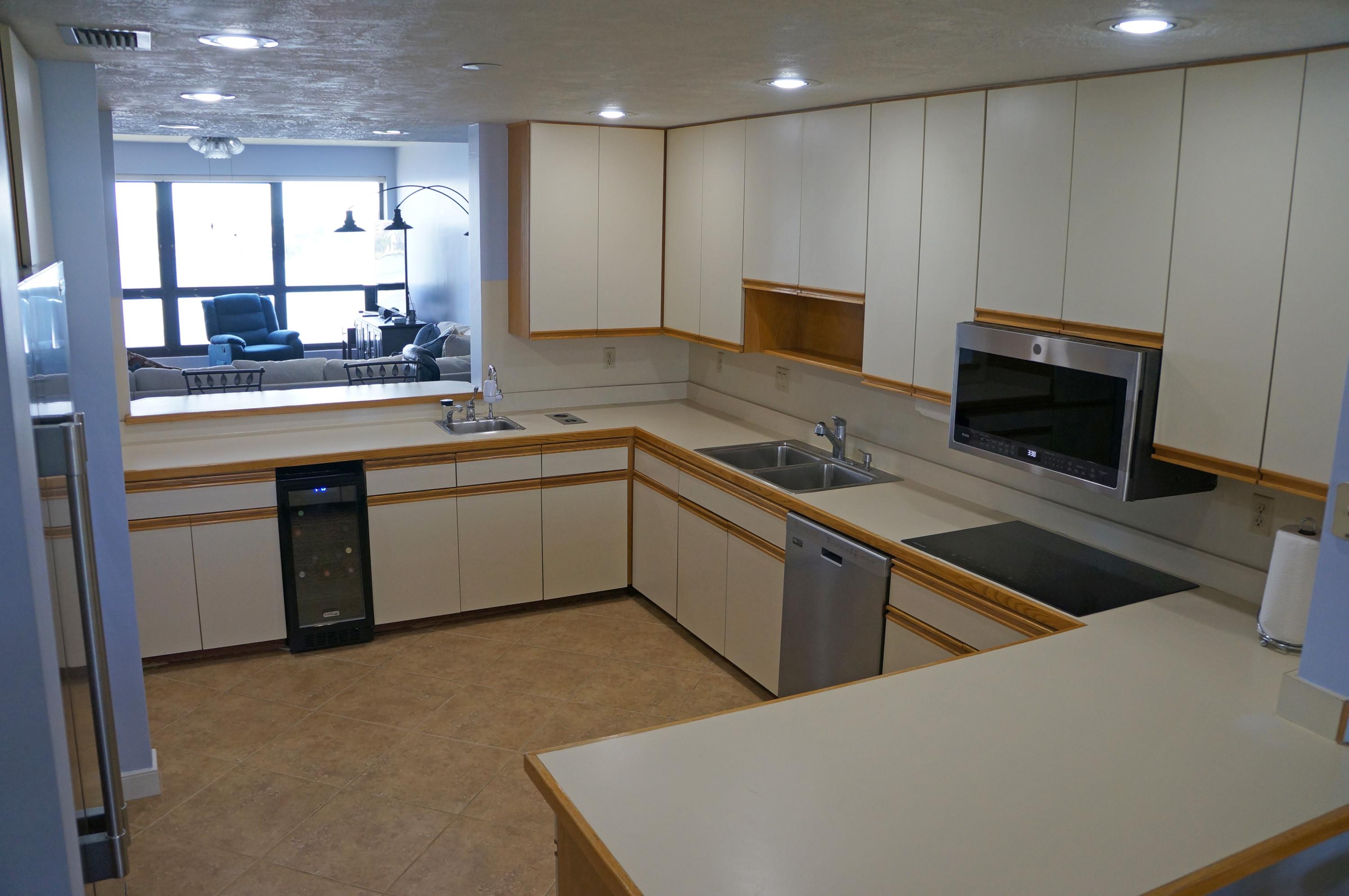 TWO HUNDRED WEST CONDO - Residential