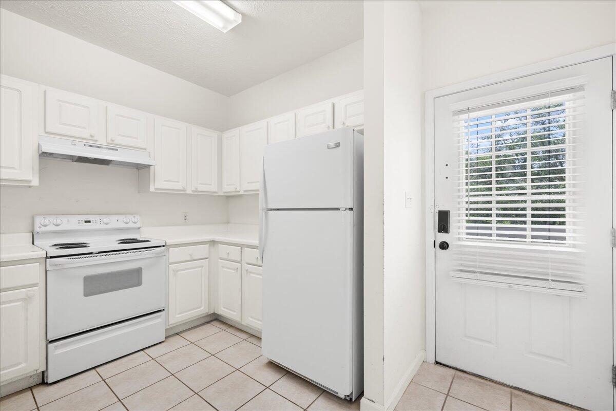 HERONS WATCH CONDO PH 1 - Residential