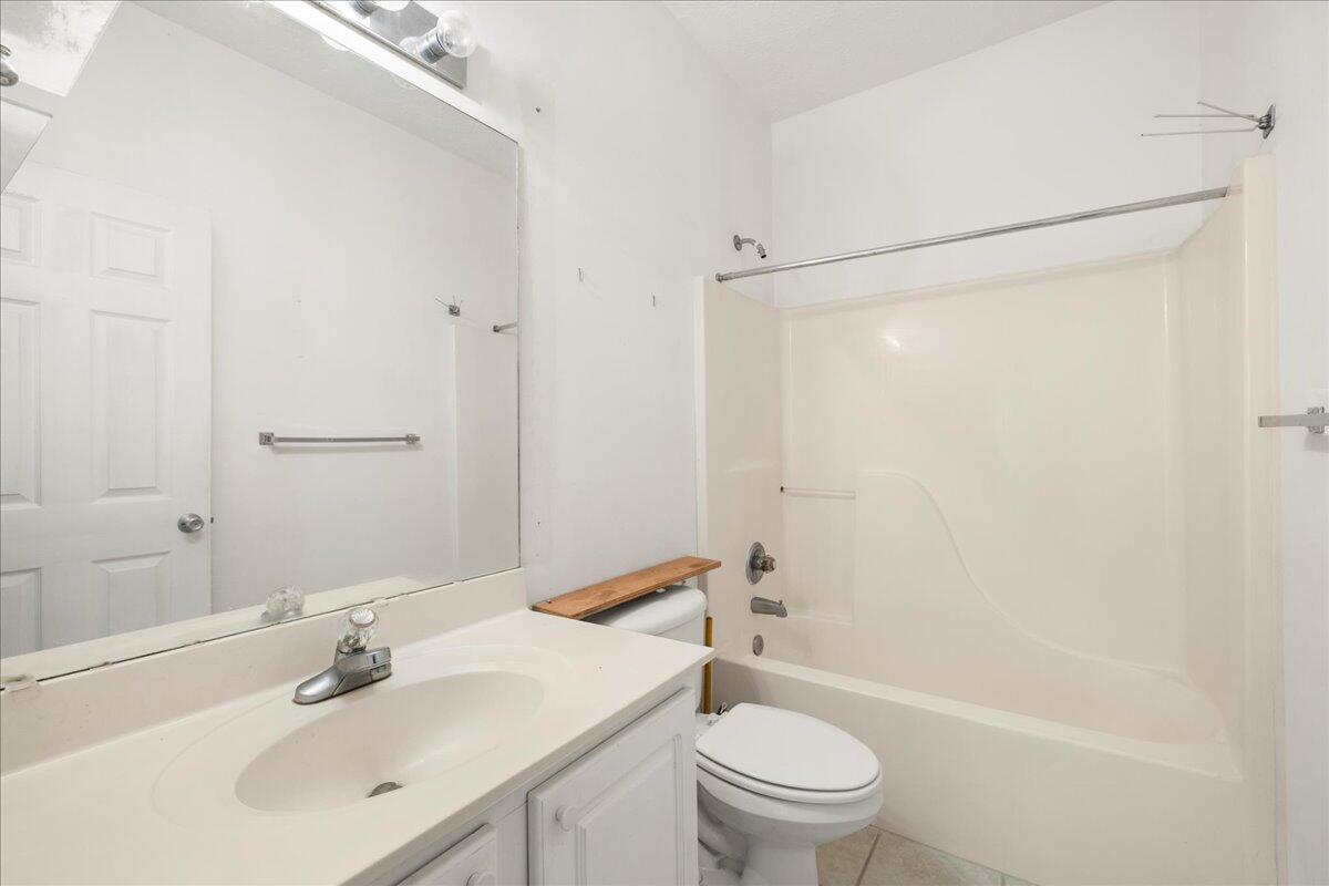 HERONS WATCH CONDO PH 1 - Residential