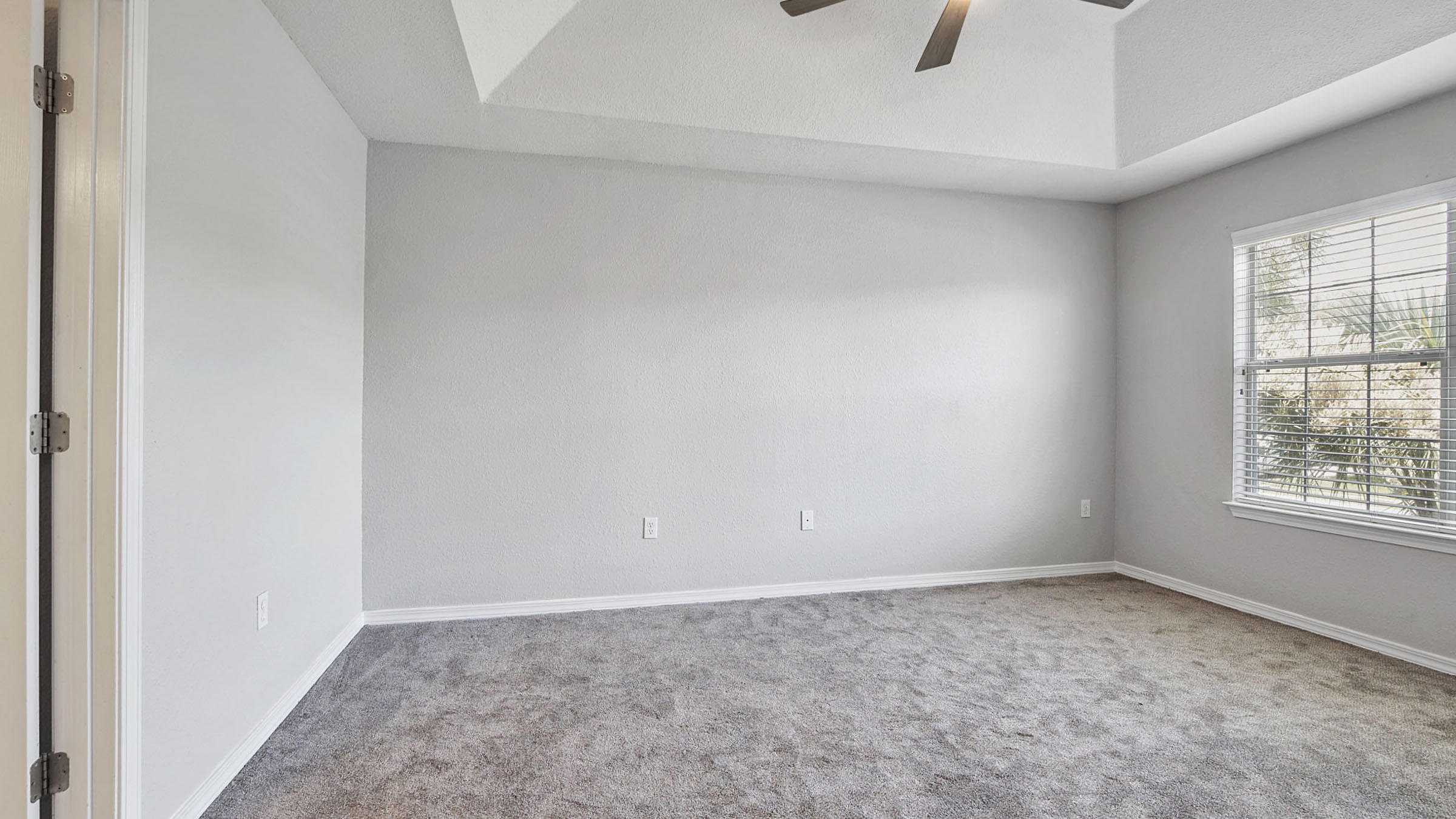 DRIFTWOOD ESTATES - Residential Lease